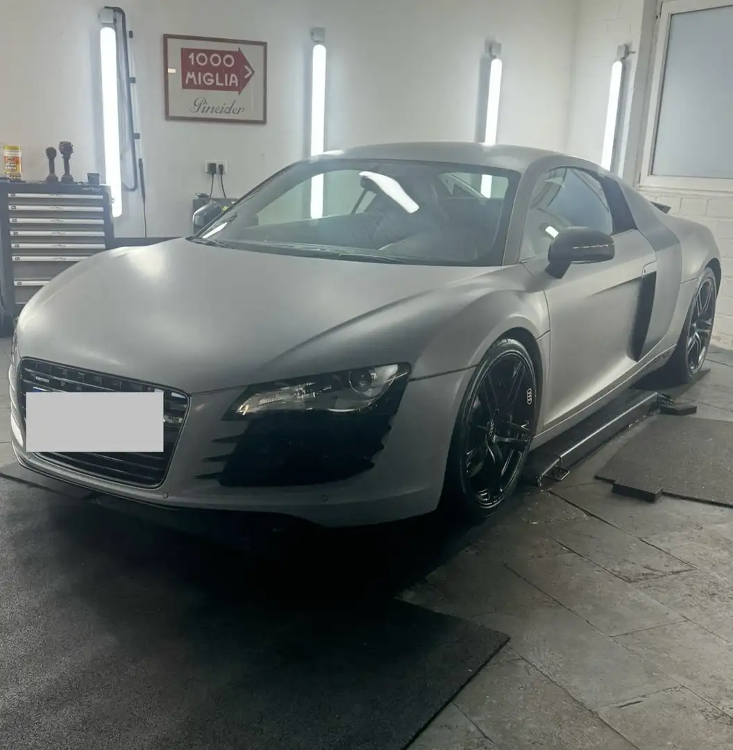 Audi R8 4.2 FSI quattro R tronic - 2