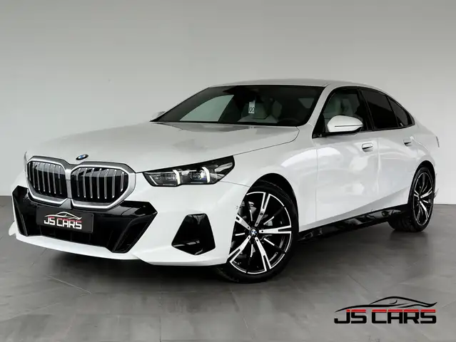 BMW 5 Series main image