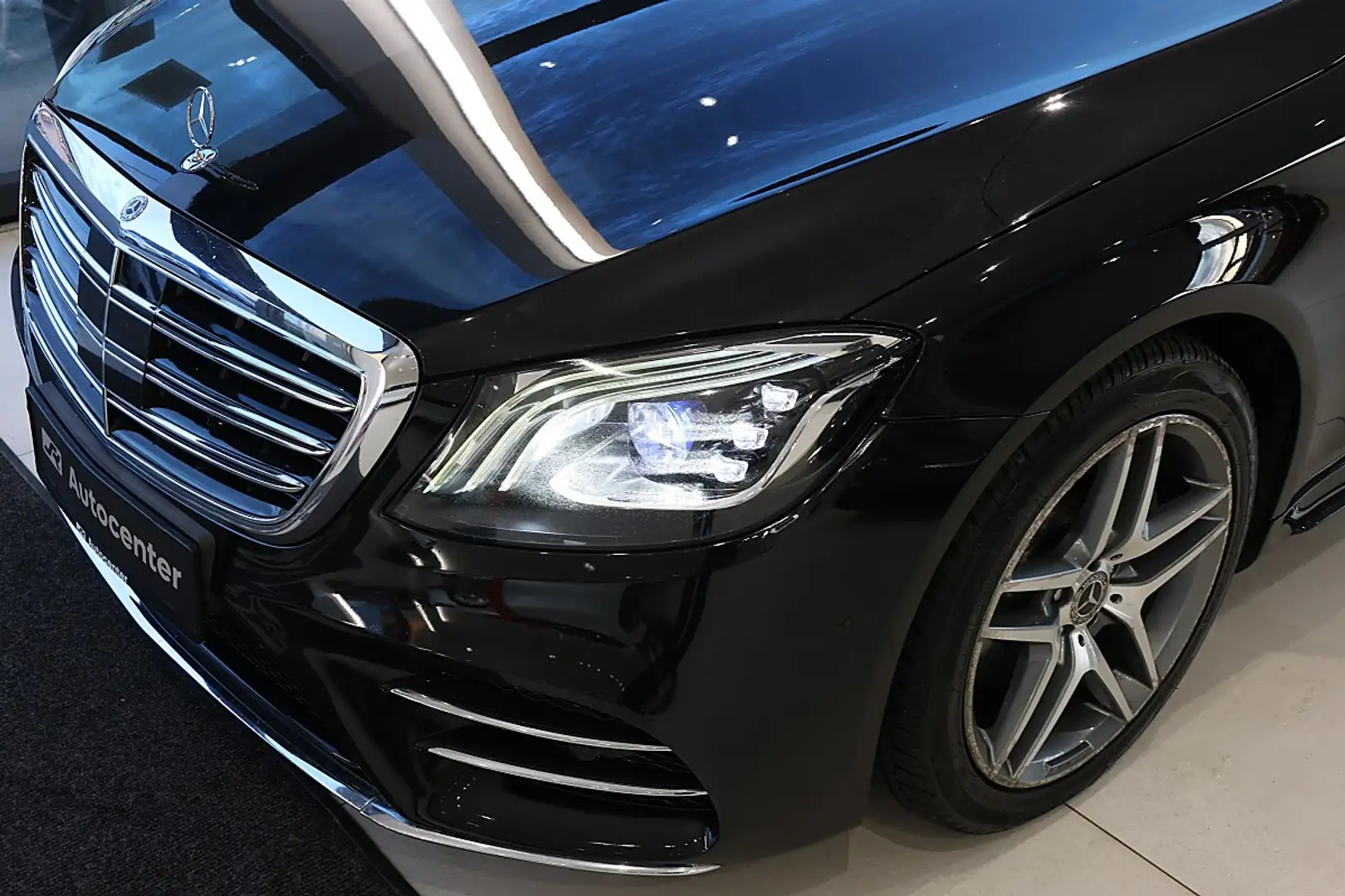 Mercedes-Benz S 400 d Aut. Schwarz - 2