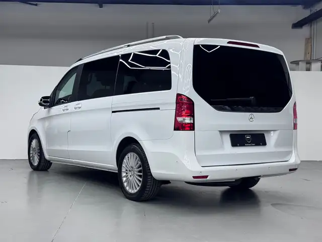 Mercedes-Benz V-Class view 7