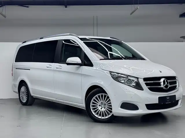 Mercedes-Benz V-Class view 18