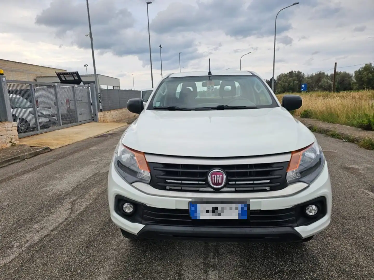 Fiat Fullback 2.4 150CV Cabina Estesa SX S&S Weiß - 2