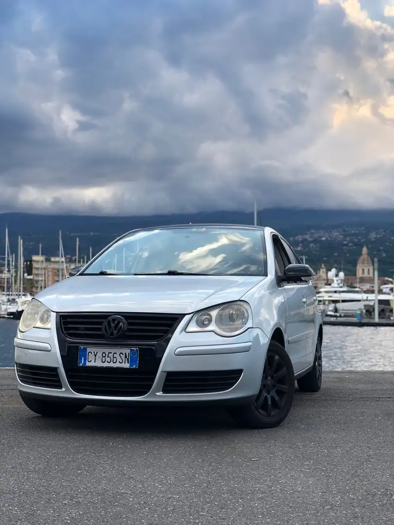 Volkswagen Polo 5p 1.4 tdi Comfortline 80cv - 1