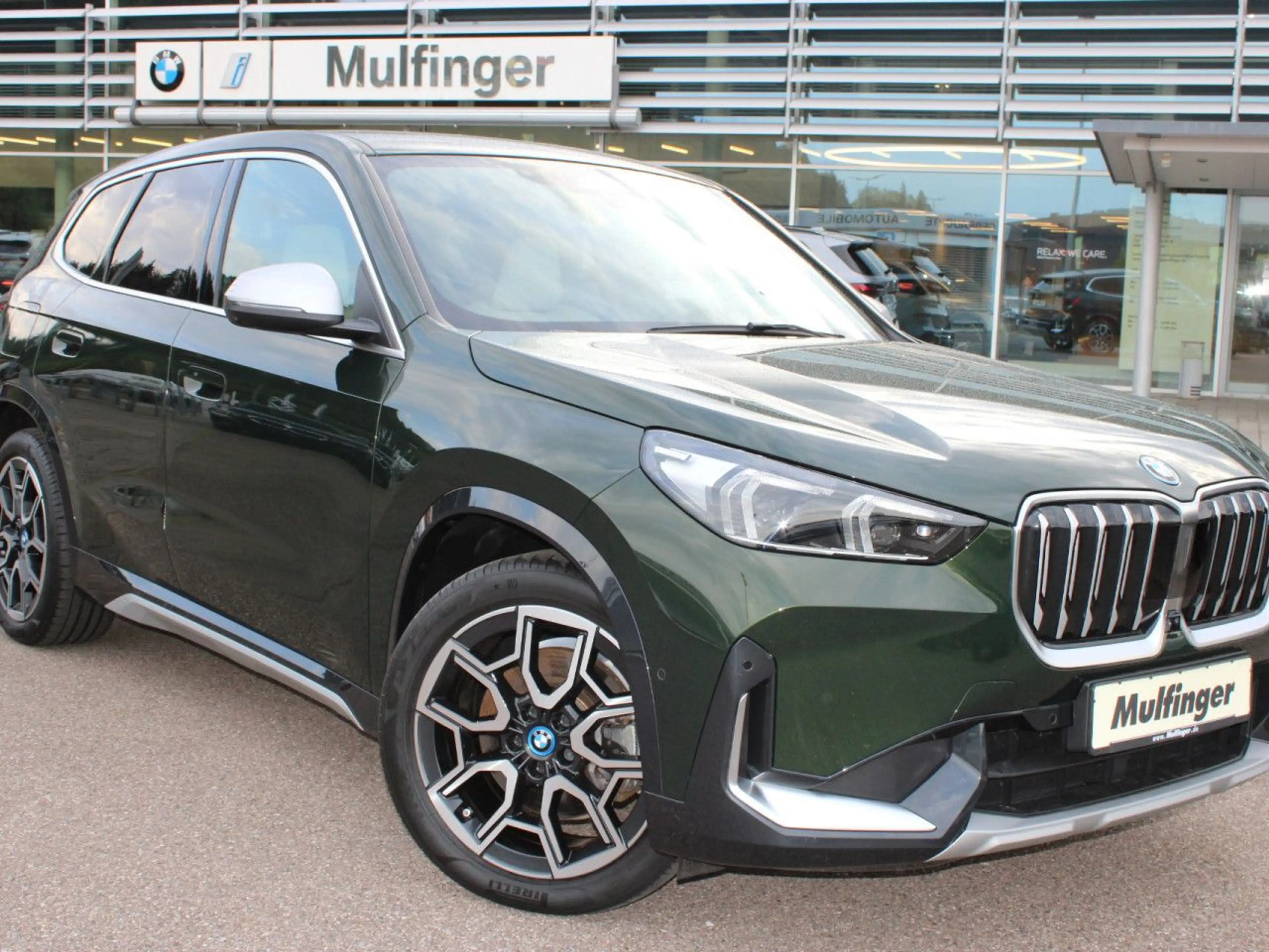 BMW iX1 x30 Sports.SurView HUD PanoD.LiveProf.AHK19" — photo 2