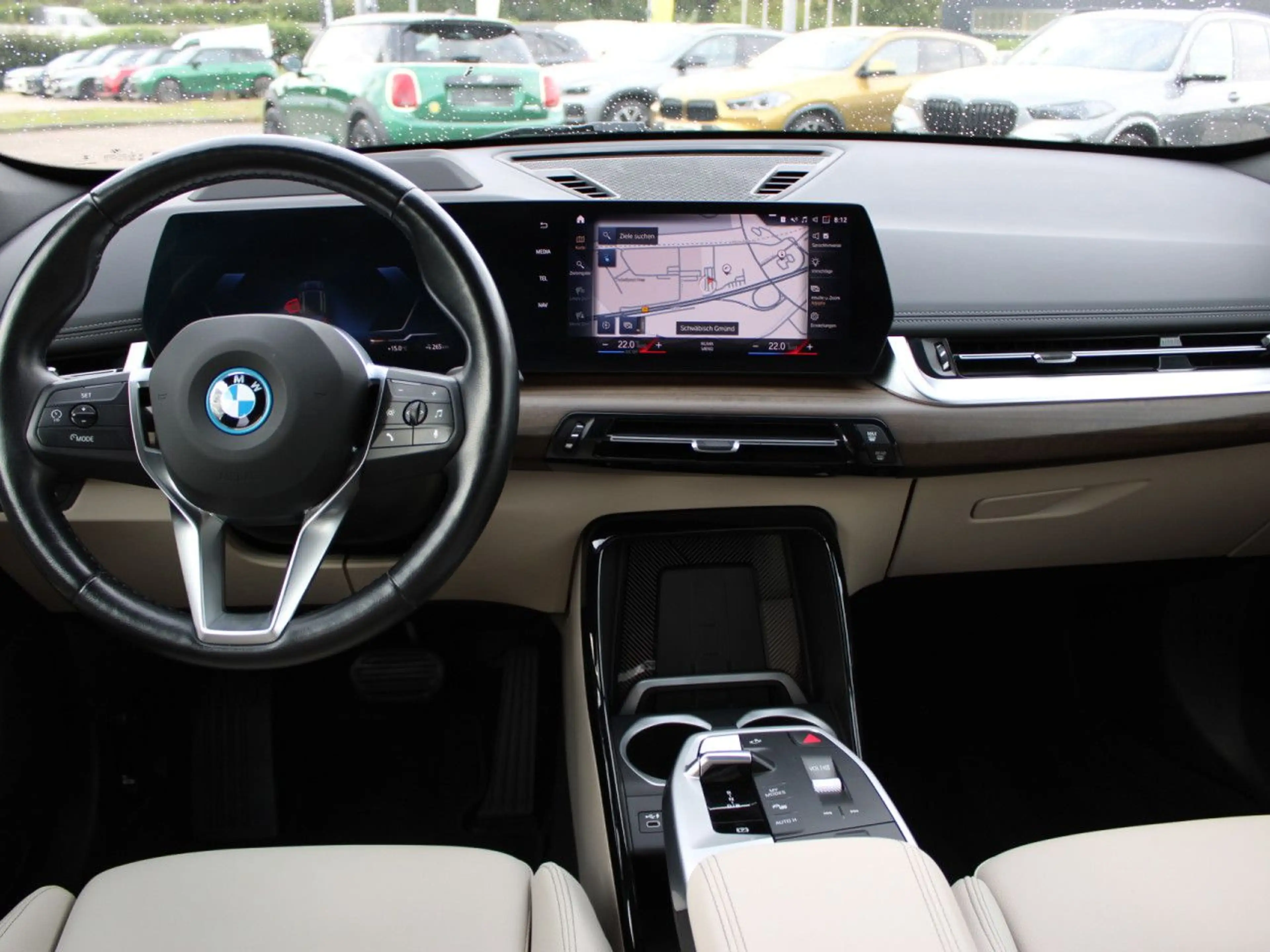 BMW iX1 x30 Sports.SurView HUD PanoD.LiveProf.AHK19" — photo 11