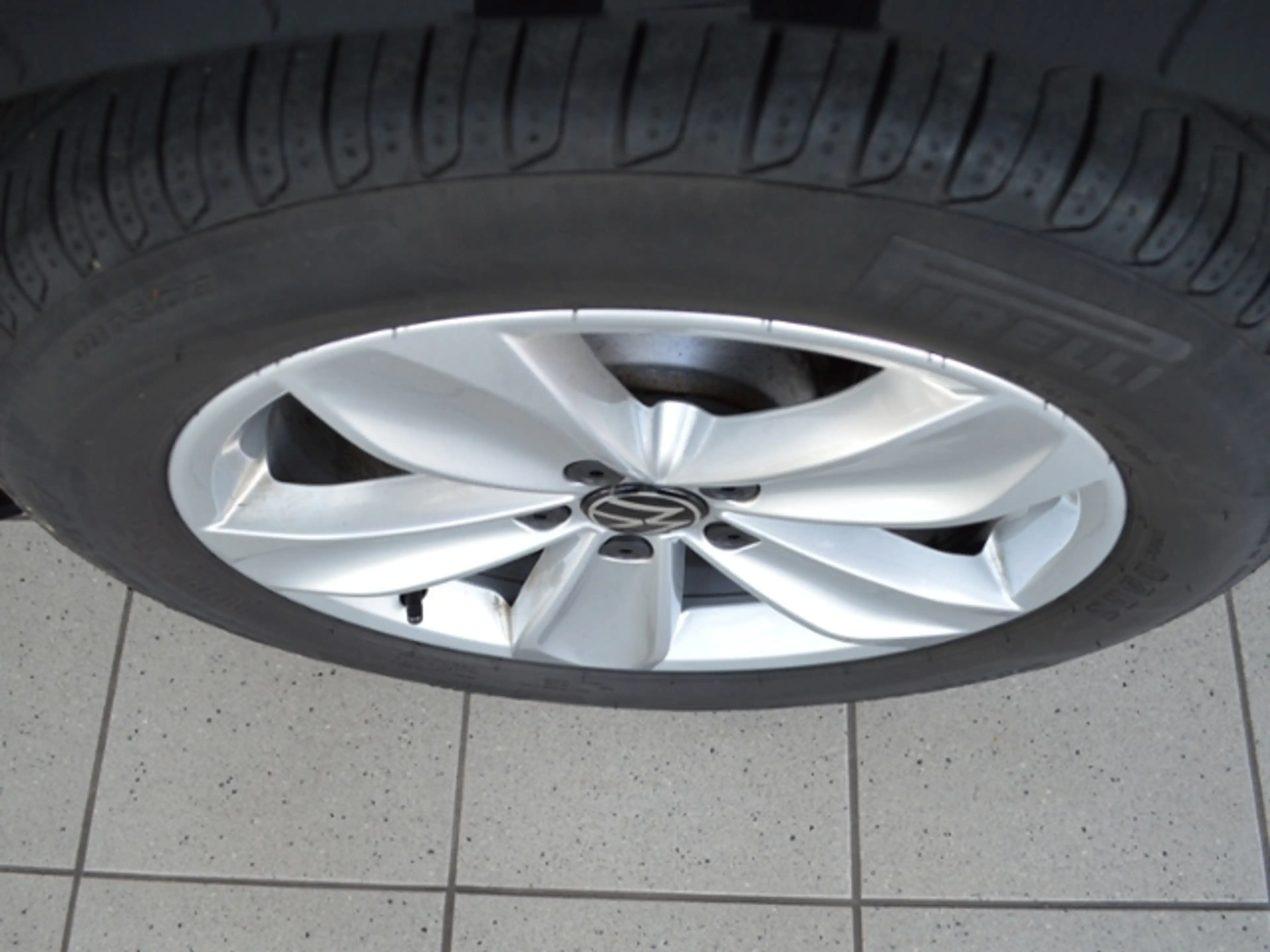 Volkswagen Passat Variant 2.0 TDI DSG Business KAMERA NAVI Elektr. HECKKLAP — photo 11