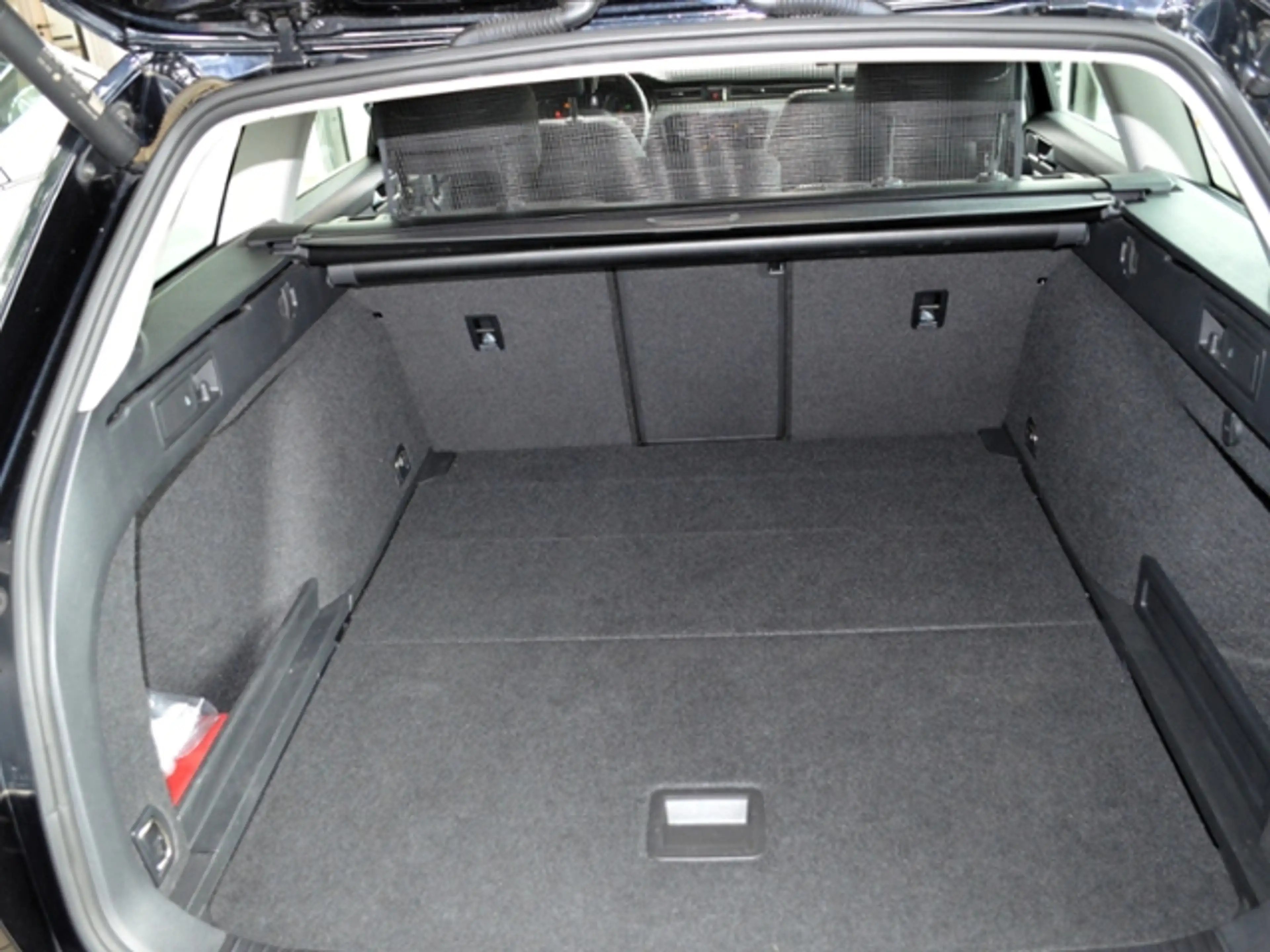 Volkswagen Passat Variant 2.0 TDI DSG Business KAMERA NAVI Elektr. HECKKLAP — photo 8