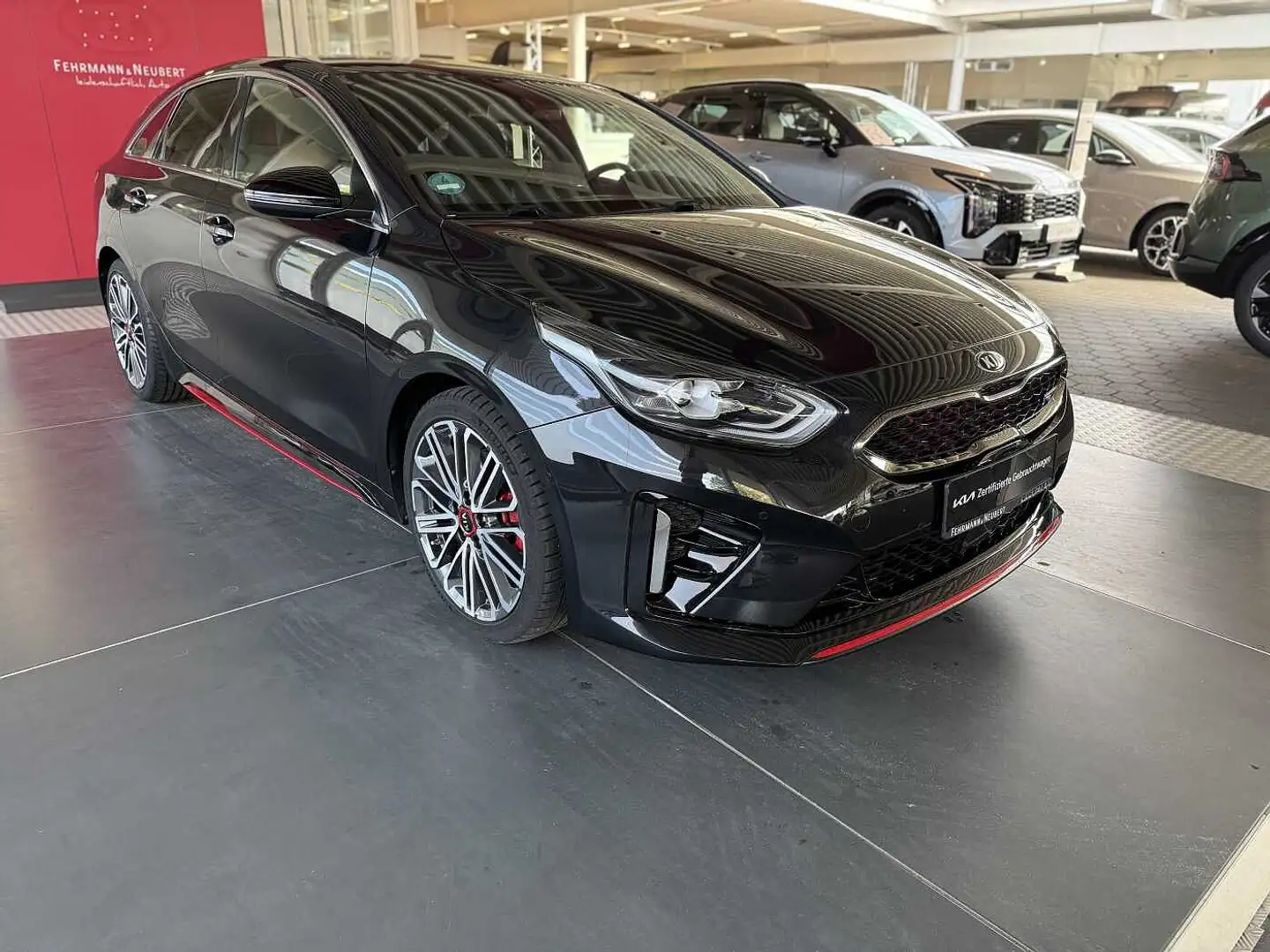 Kia ProCeed / pro_cee'd 1.6T DCT7 GT NAV KOMF Noir - 2