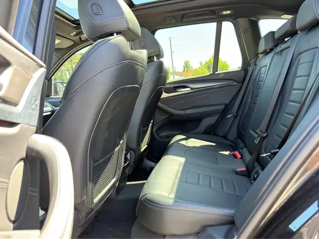 BMW X3 view 15