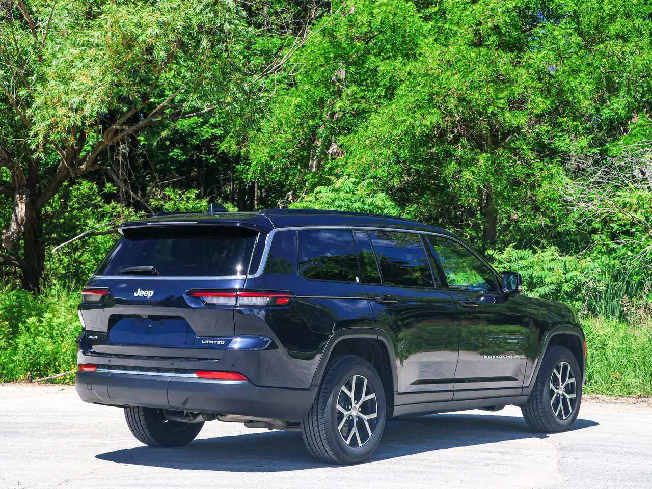 Jeep Grand Cherokee снимка Jeep Grand Cherokee