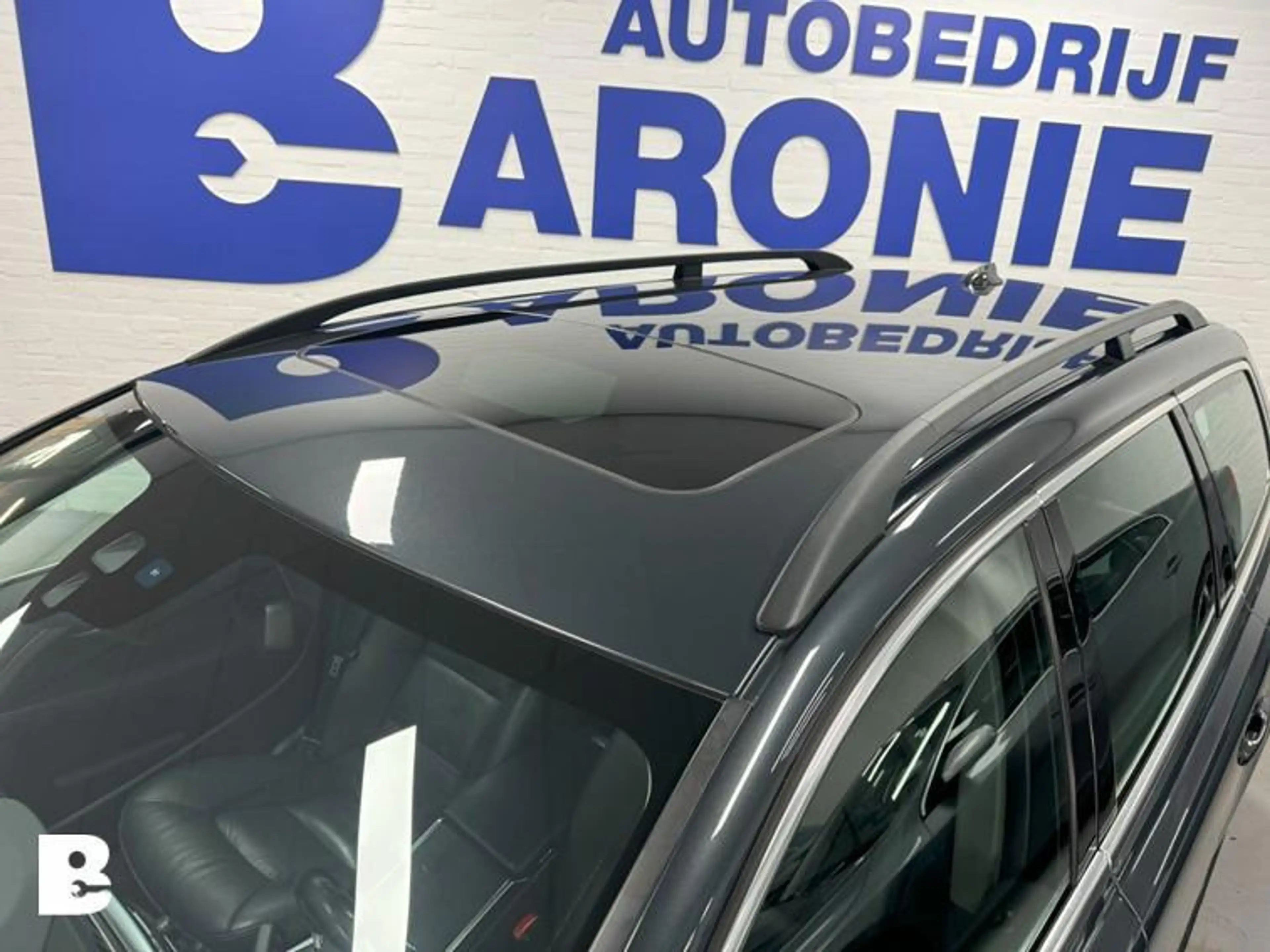 Volvo V70 1.6 T4 Limited Edition, schuifdak — photo 12