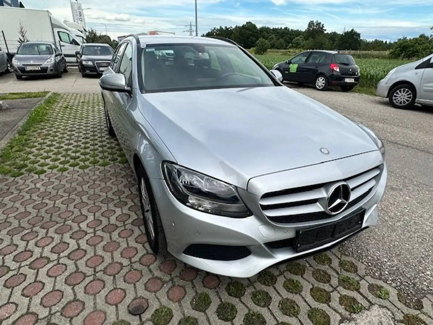 Mercedes-Benz C 200 d T Aut. Silber - 2