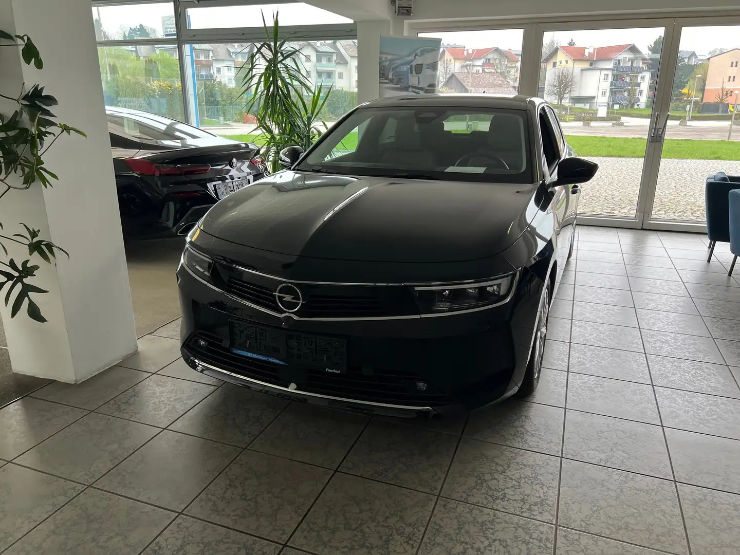 Opel Astra LED Scheinw., AGR Sitze, 180°Umgebungsansicht, Schwarz - 2