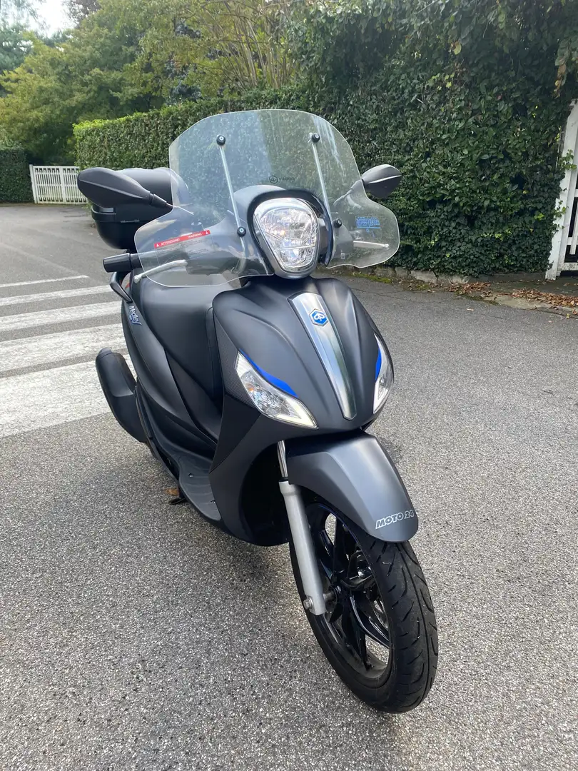 Piaggio Medley 150 Grey - 1