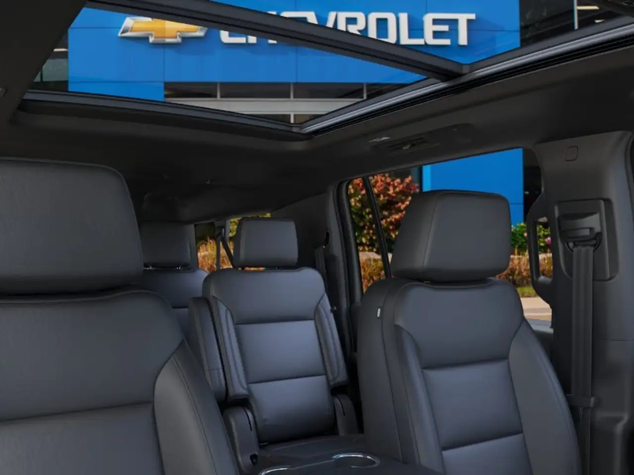 Chevrolet Suburban снимка Chevrolet Suburban