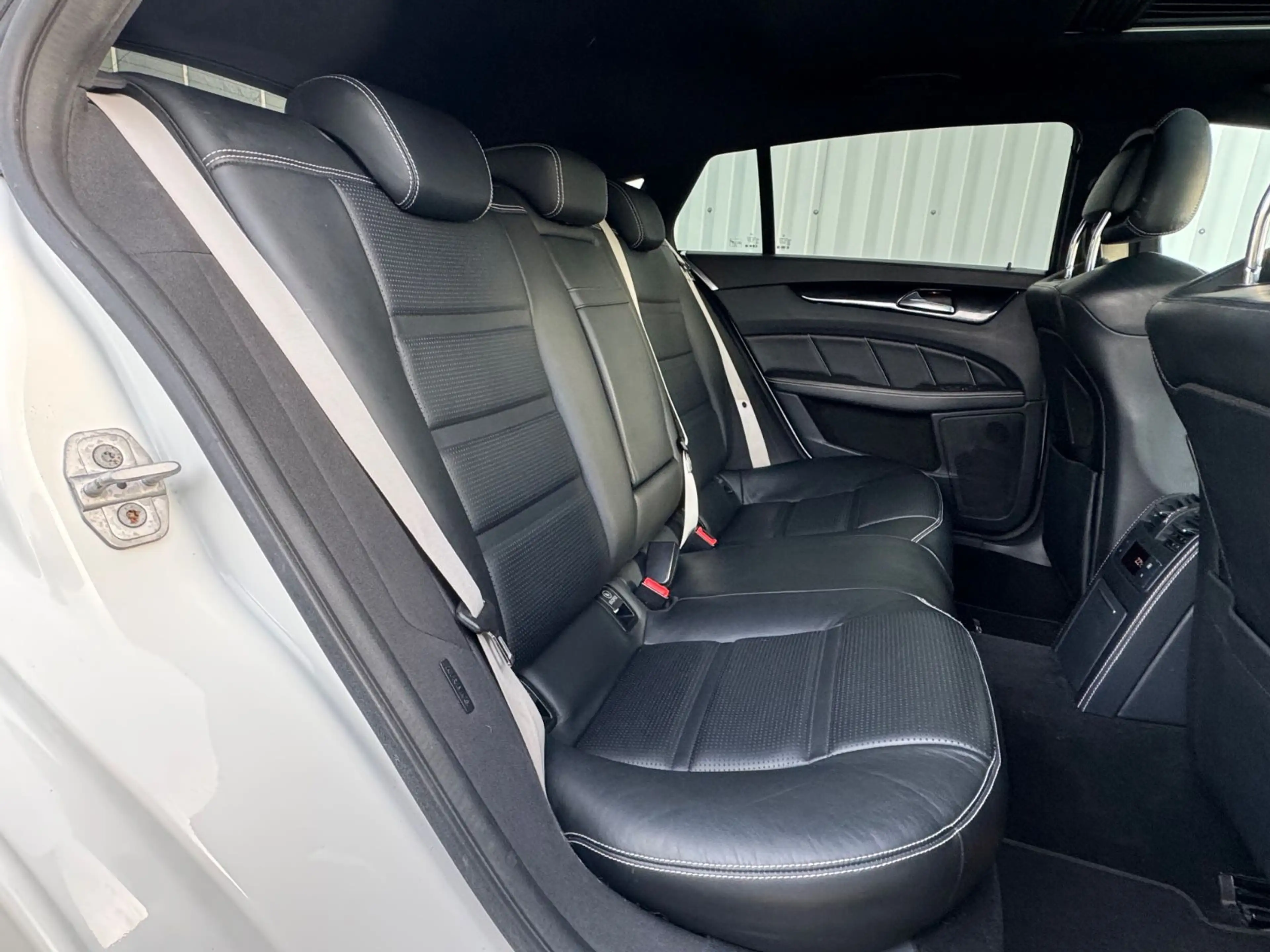Mercedes-Benz CLS 63 AMG CLS 63 S AMG Shooting Brake Ceramic 4 Matic — photo 39