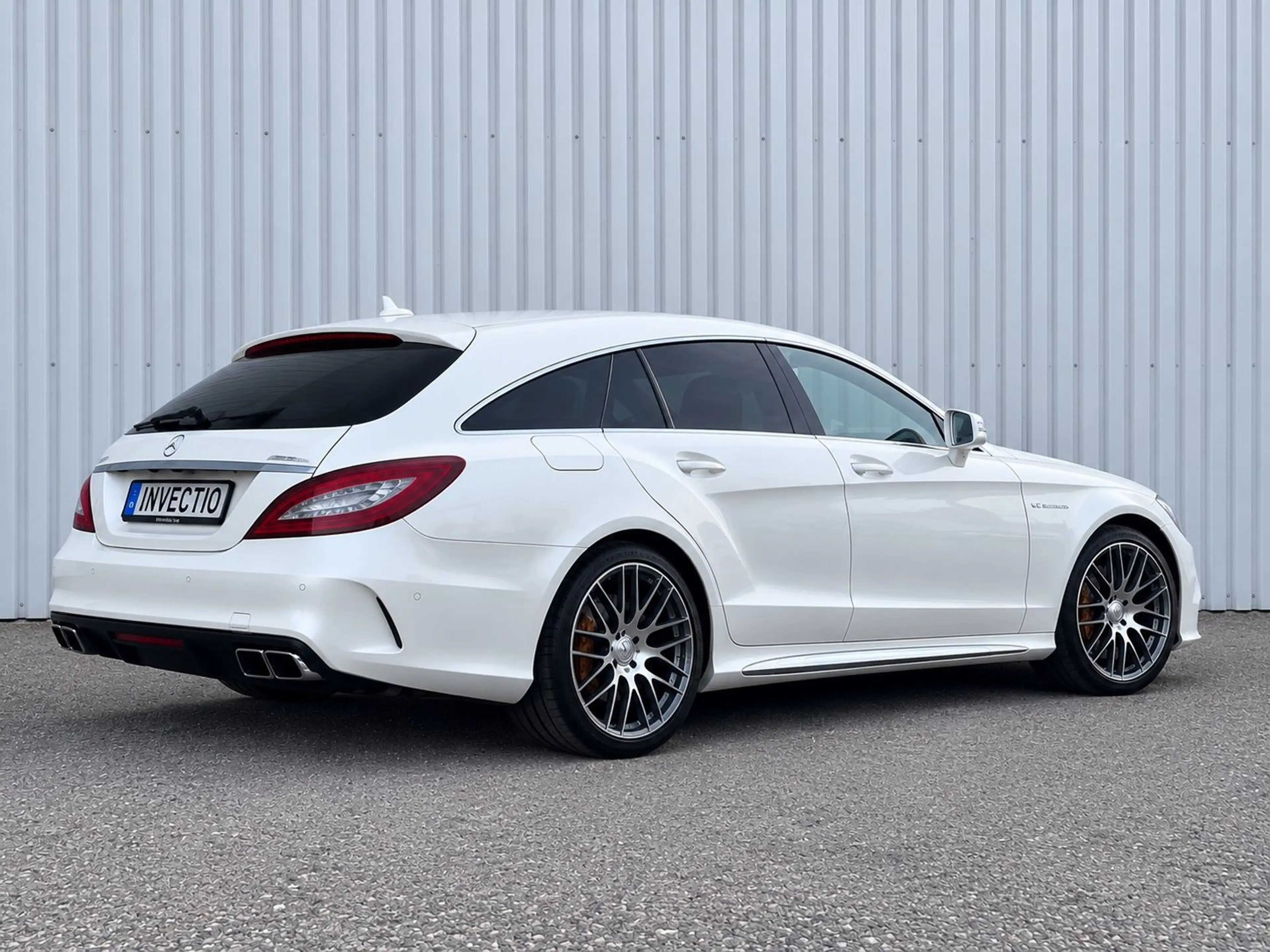 Mercedes-Benz CLS 63 AMG CLS 63 S AMG Shooting Brake Ceramic 4 Matic — photo 32
