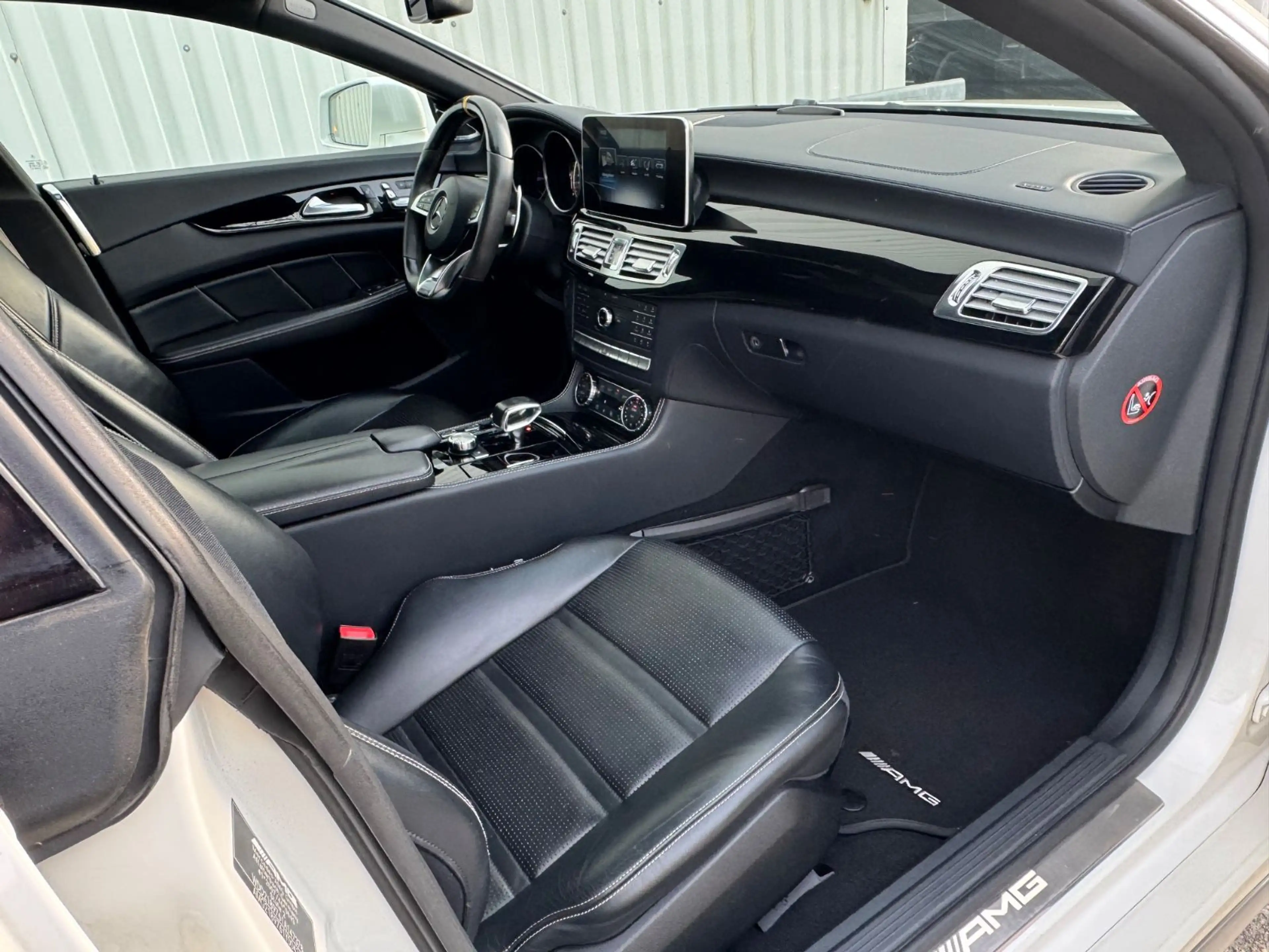 Mercedes-Benz CLS 63 AMG CLS 63 S AMG Shooting Brake Ceramic 4 Matic — photo 36