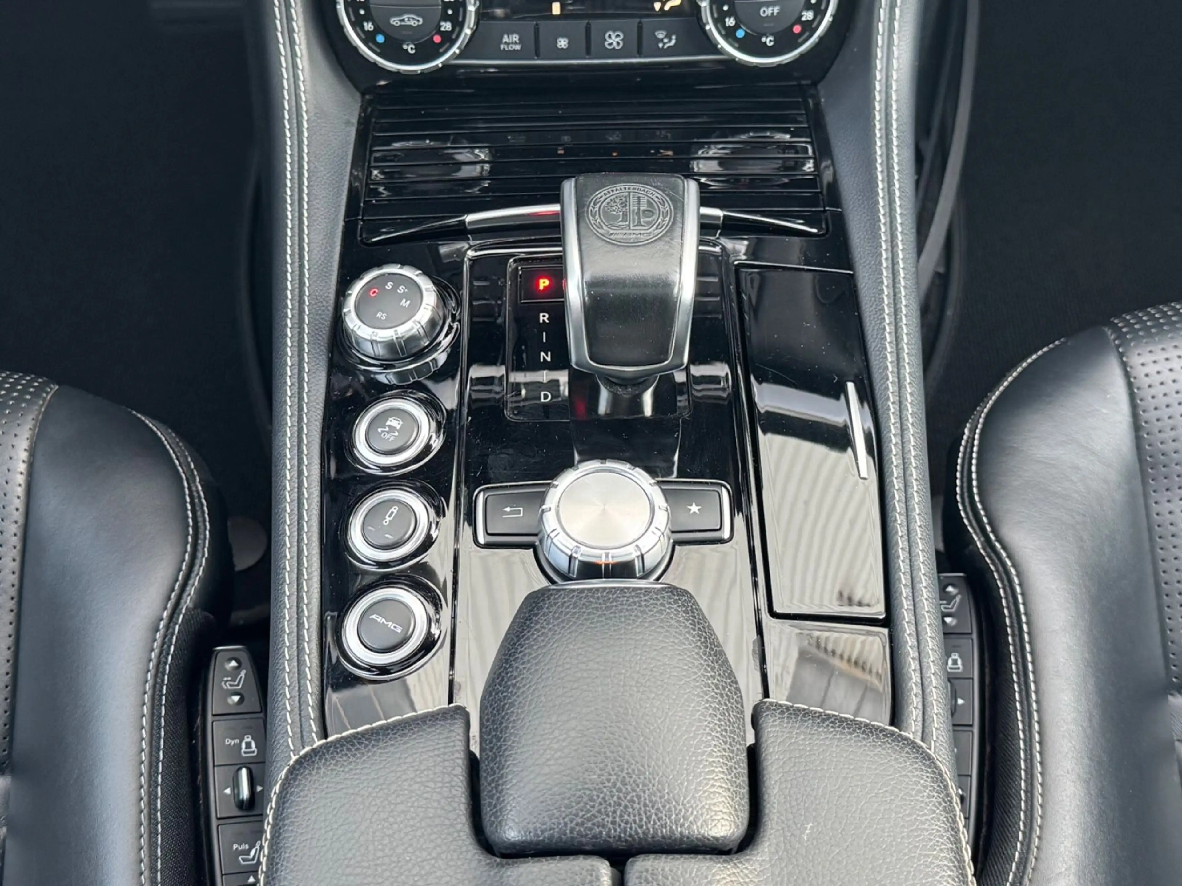 Mercedes-Benz CLS 63 AMG CLS 63 S AMG Shooting Brake Ceramic 4 Matic — photo 16