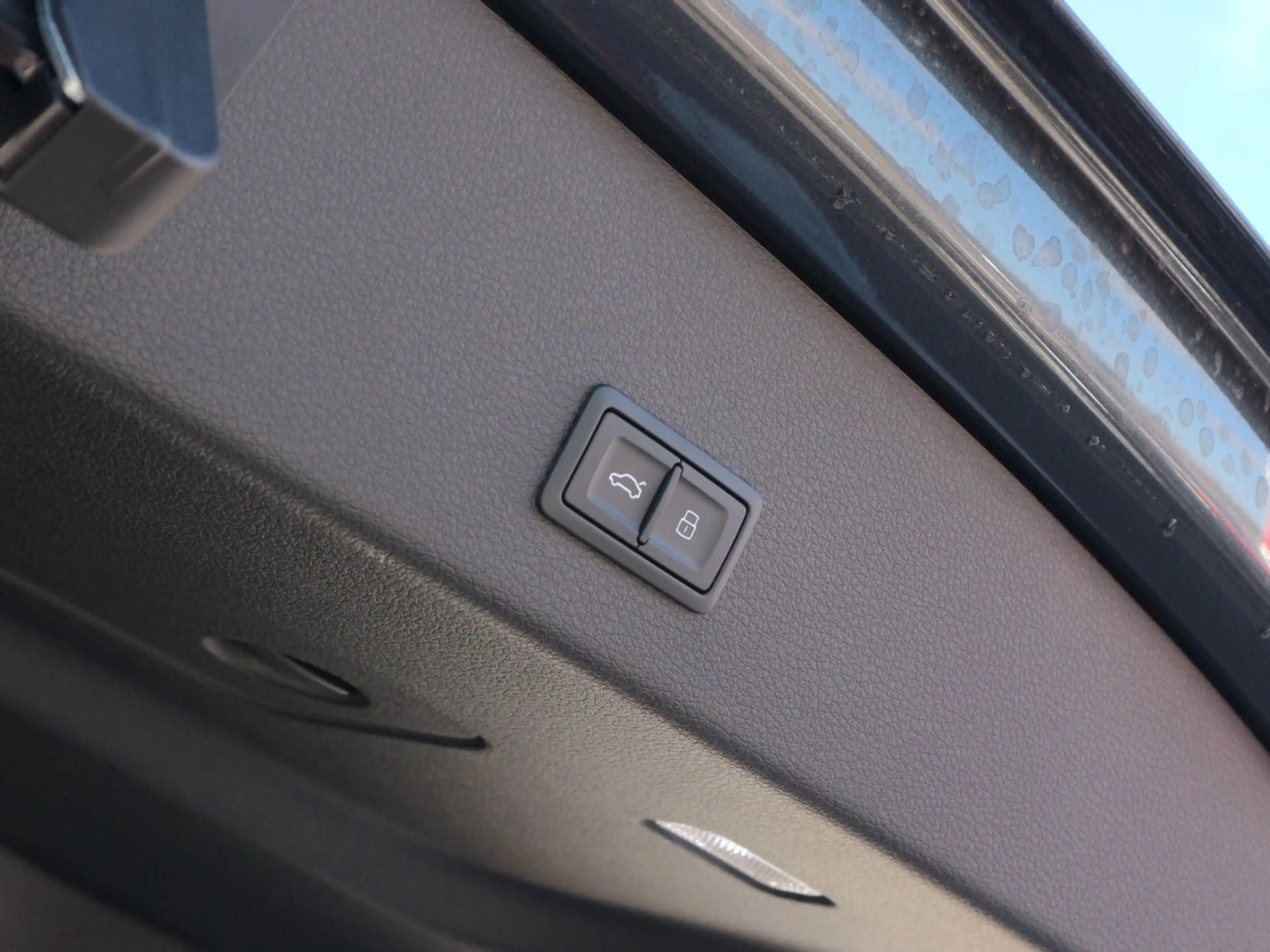 Audi Q8 e-tron S line 50 quattro ACC*AHK — photo 8