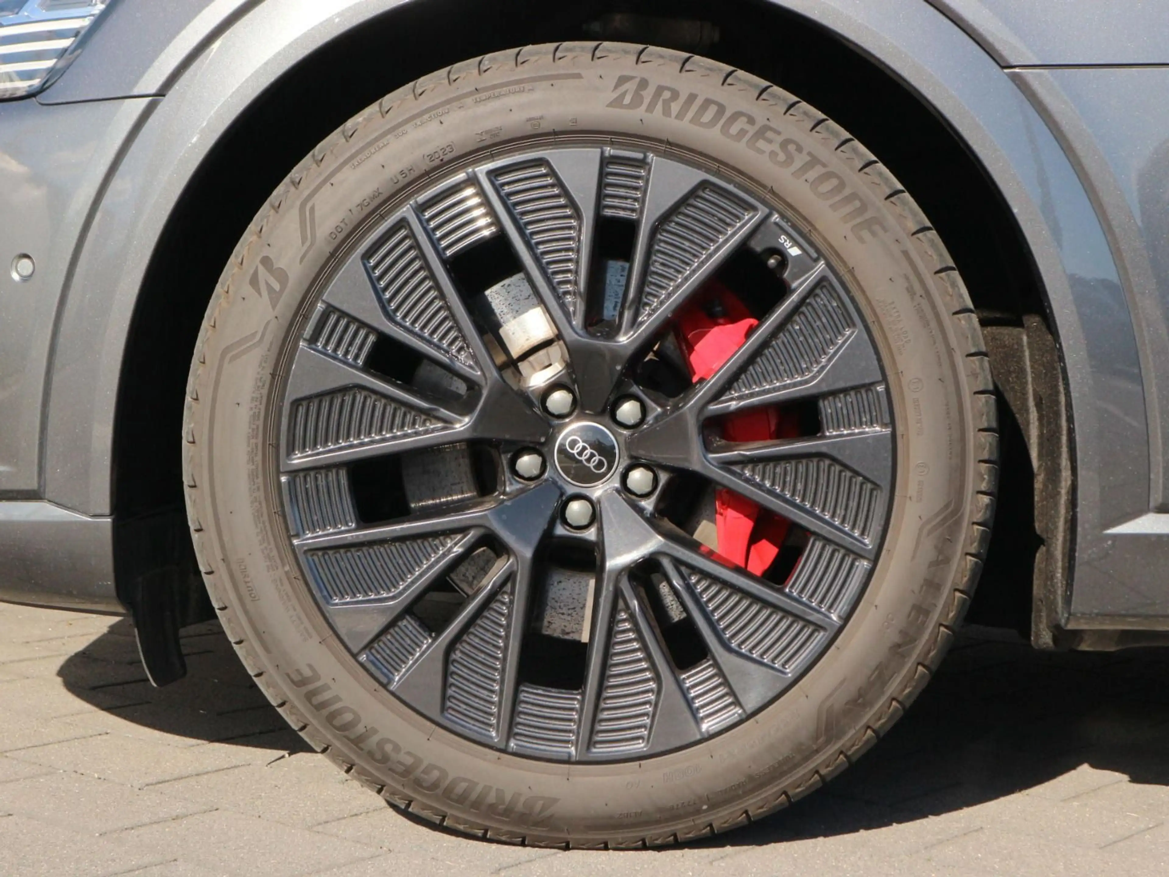 Audi Q8 e-tron S line 50 quattro ACC*AHK — photo 11