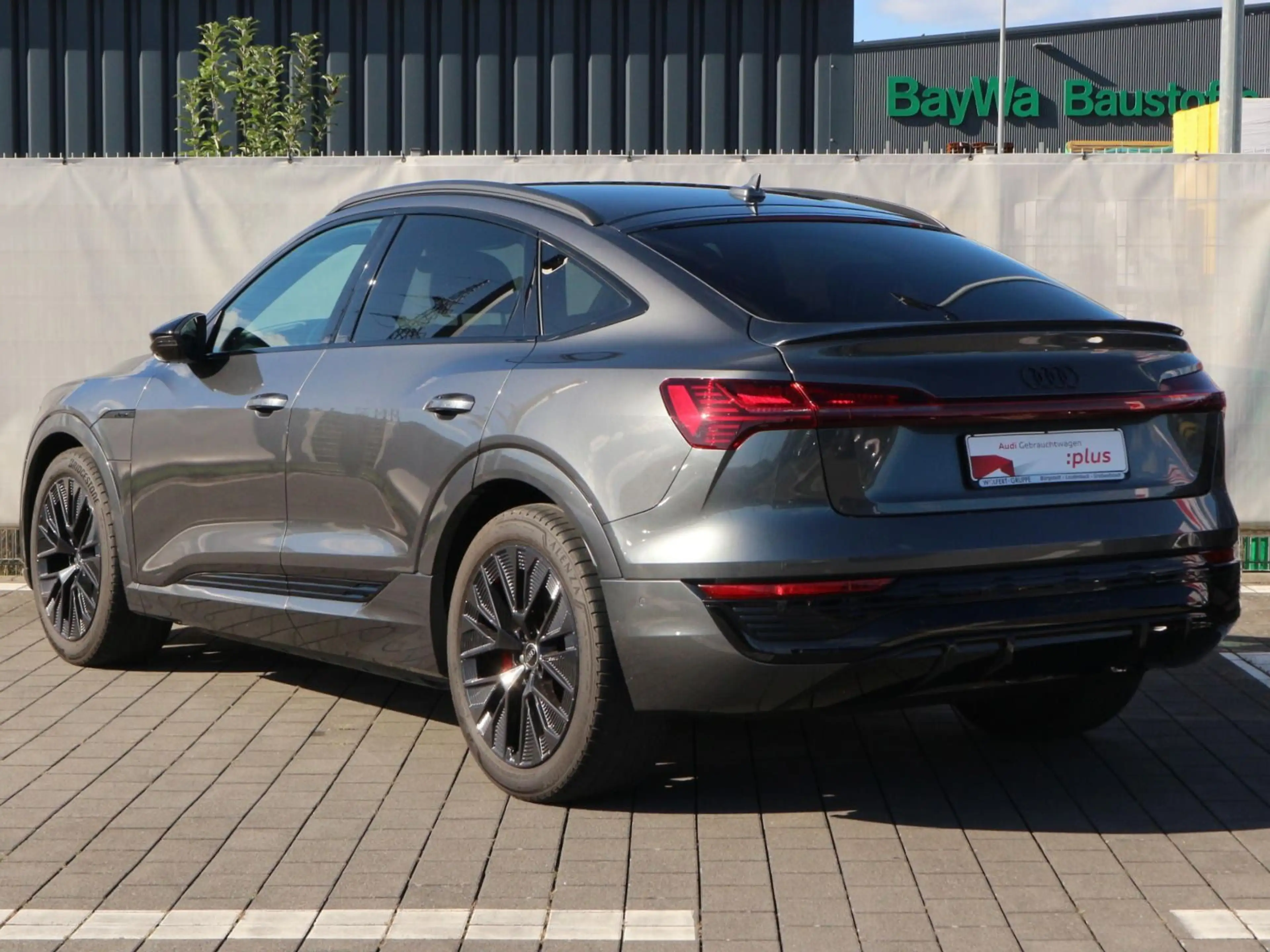 Audi Q8 e-tron S line 50 quattro ACC*AHK — photo 9