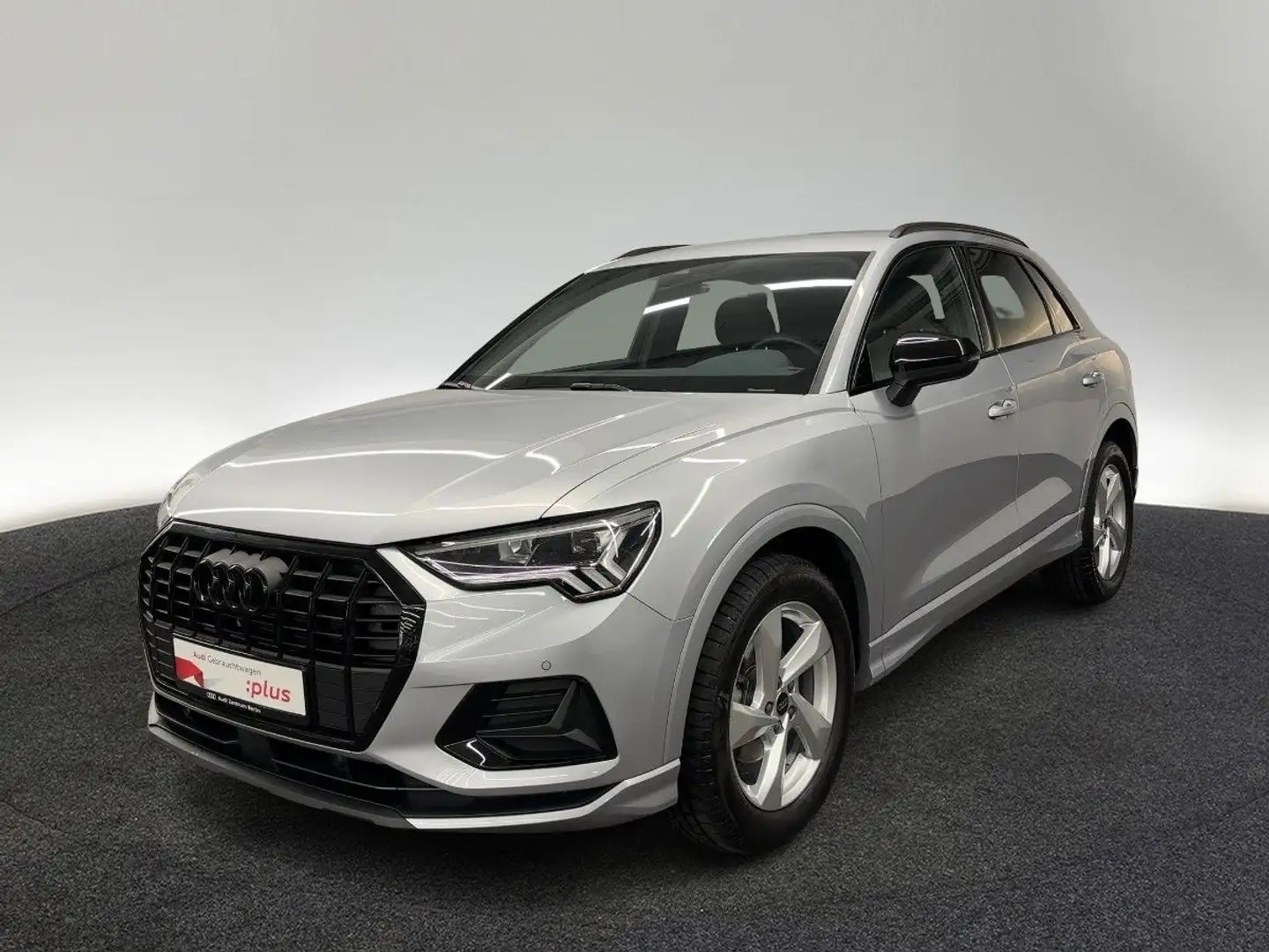 Audi Q3 advanced 35 TFSI S tr. AHK LED RFK SONOS Silber - 2