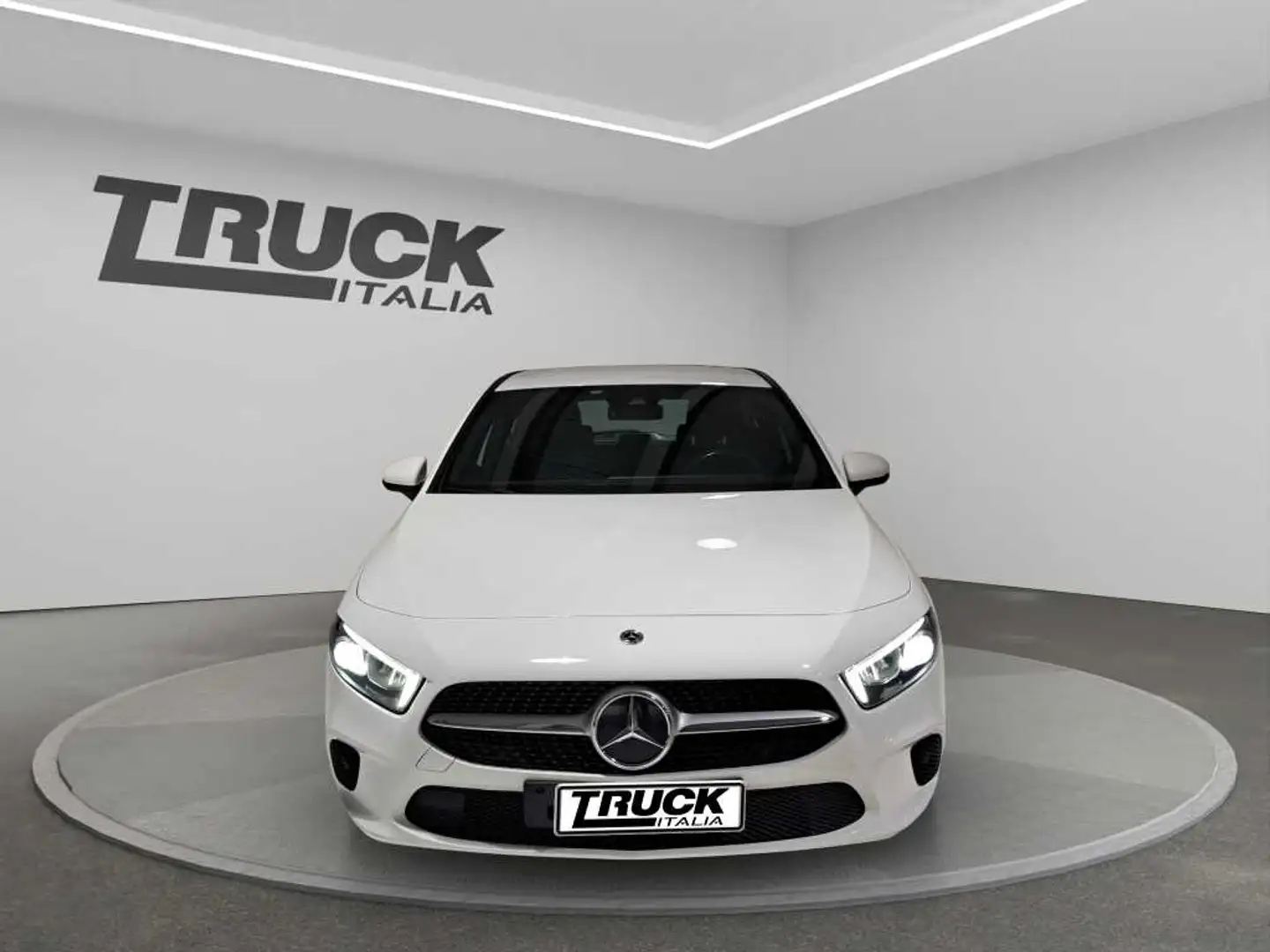 Mercedes-Benz A 180 - A 180 d Sport auto Bianco - 2