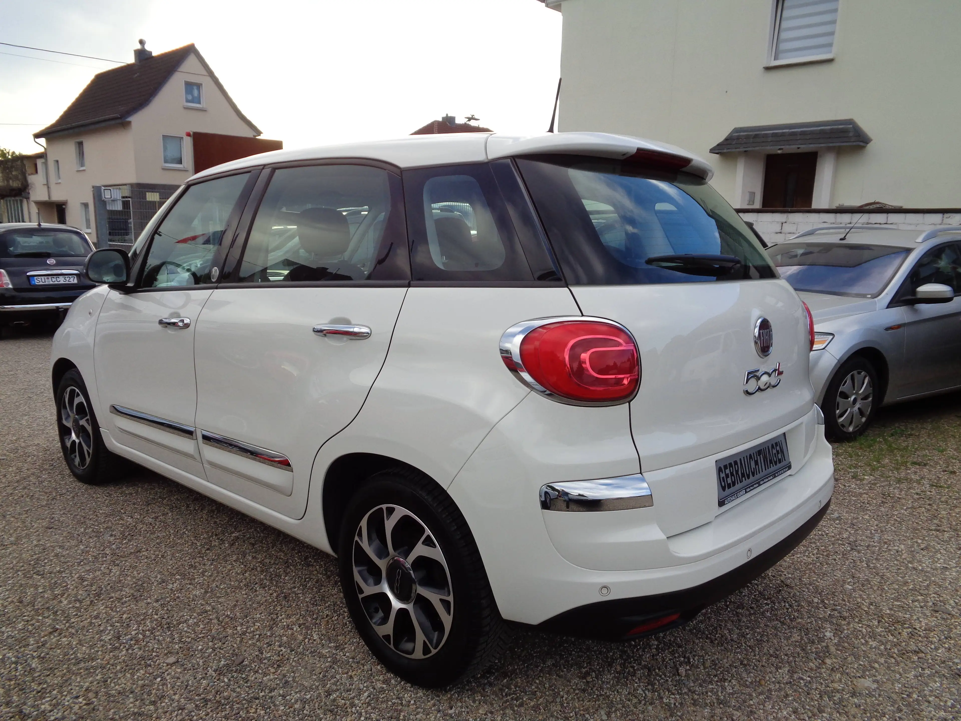 Fiat 500L Mirror — photo 13