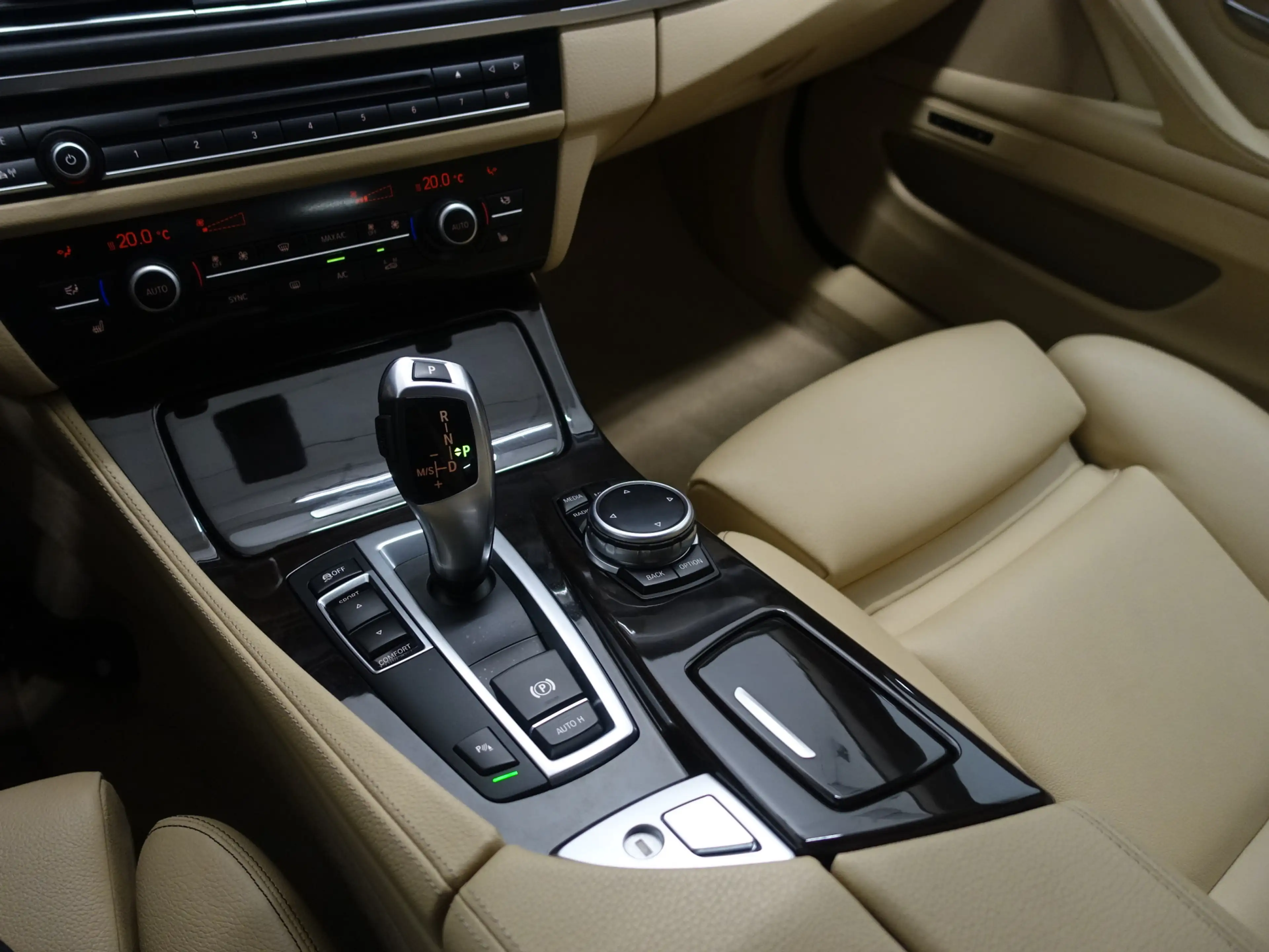 BMW 528 5-serie 528i High Executive Iuxury Aut- Harman Kar — photo 9