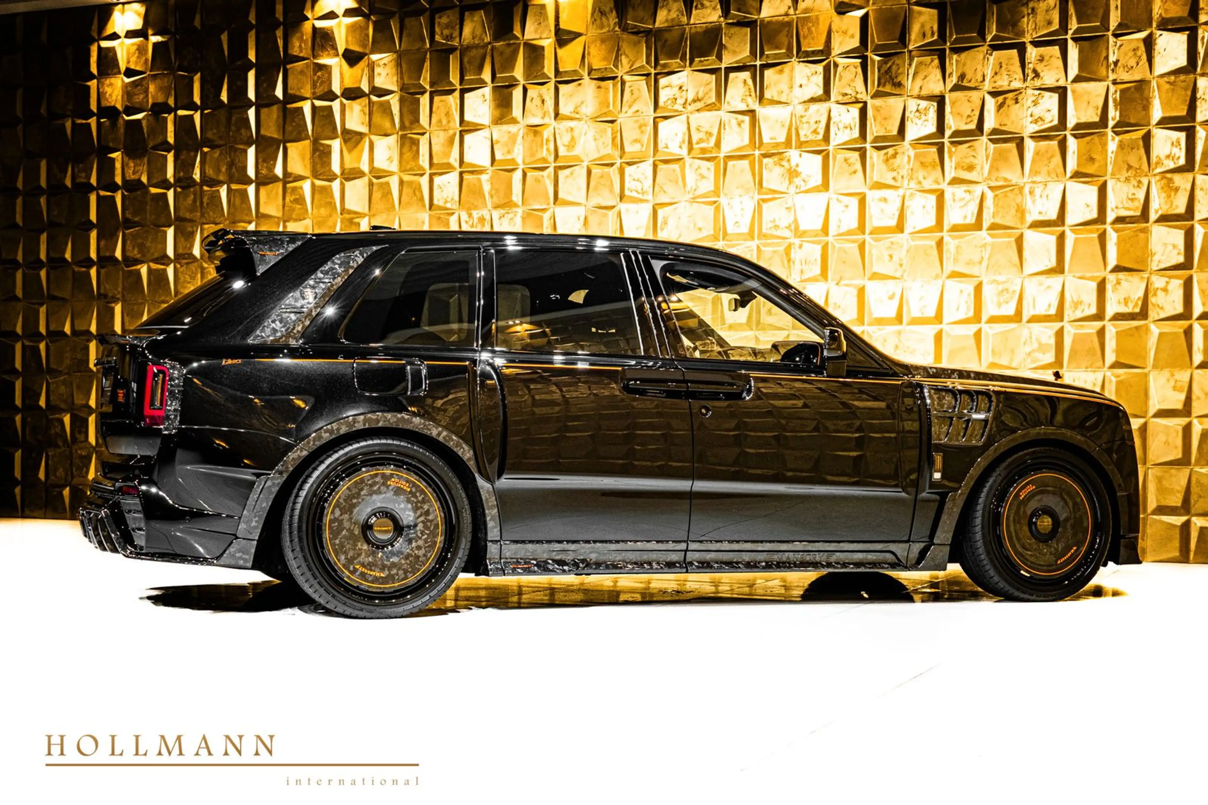 Rolls-Royce Cullinan SERIES II by MANSORY EMPEROR SIGNATURE — photo 13