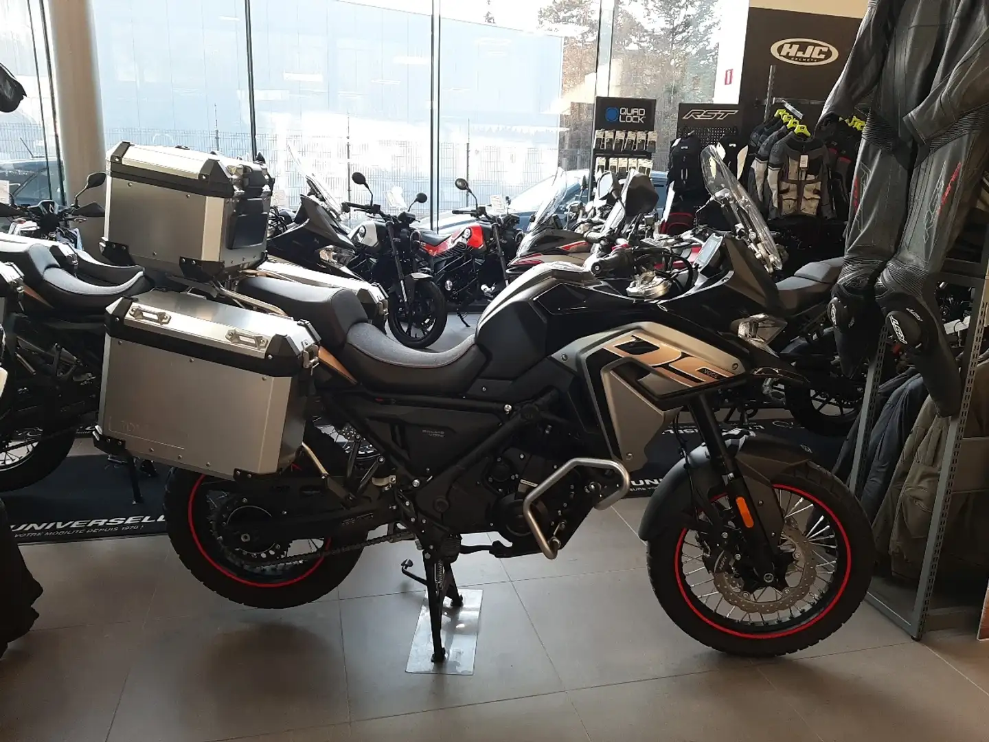 Voge 650DSX MOTO Czarny - 2