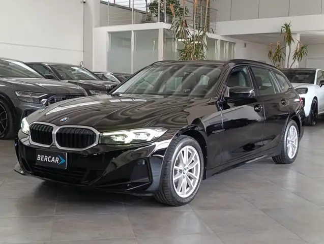 BMW 316 d Touring mhev 48V auto