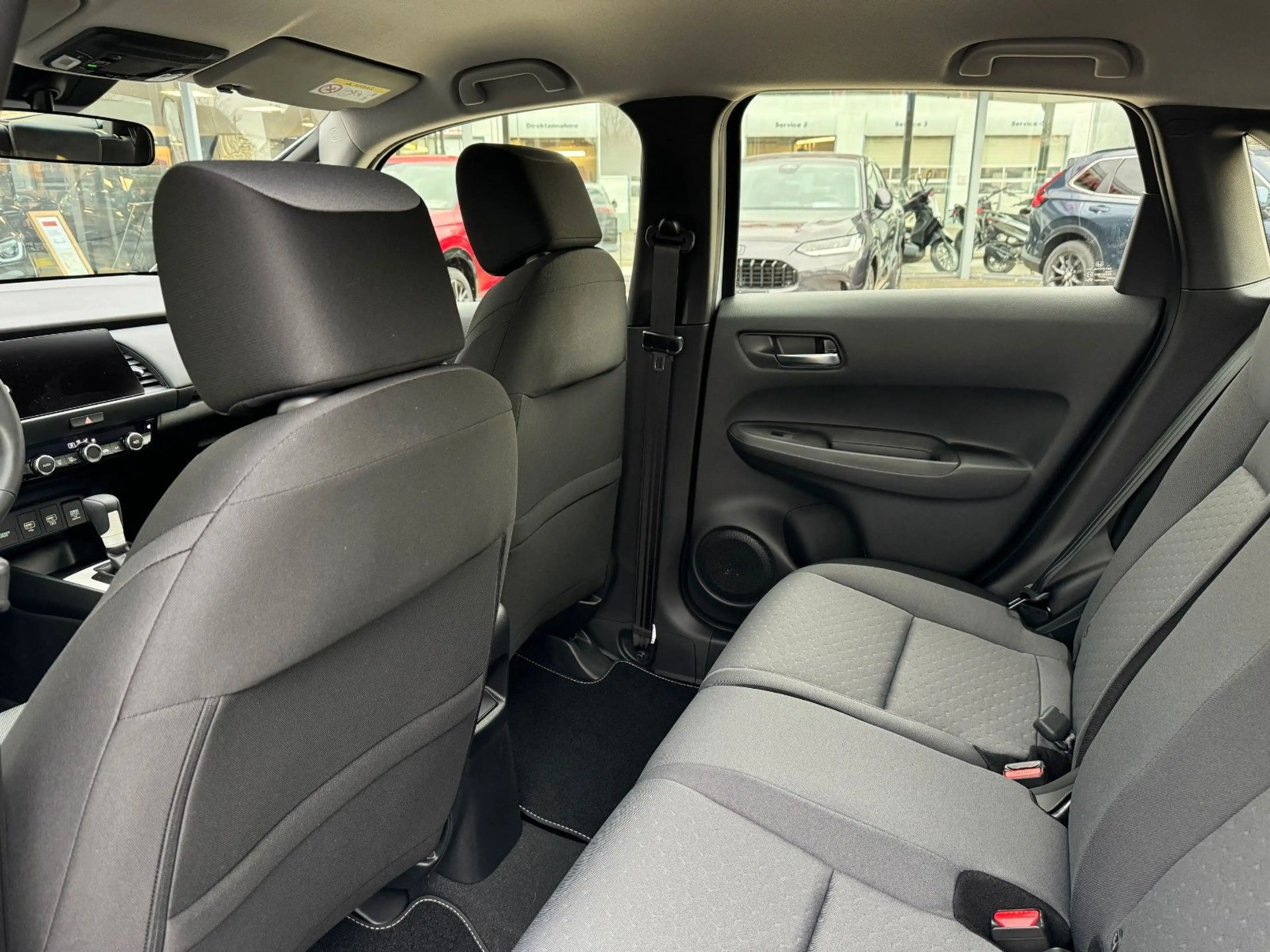 Honda Jazz 1.5 i-MMD Hybrid Elegance — photo 11