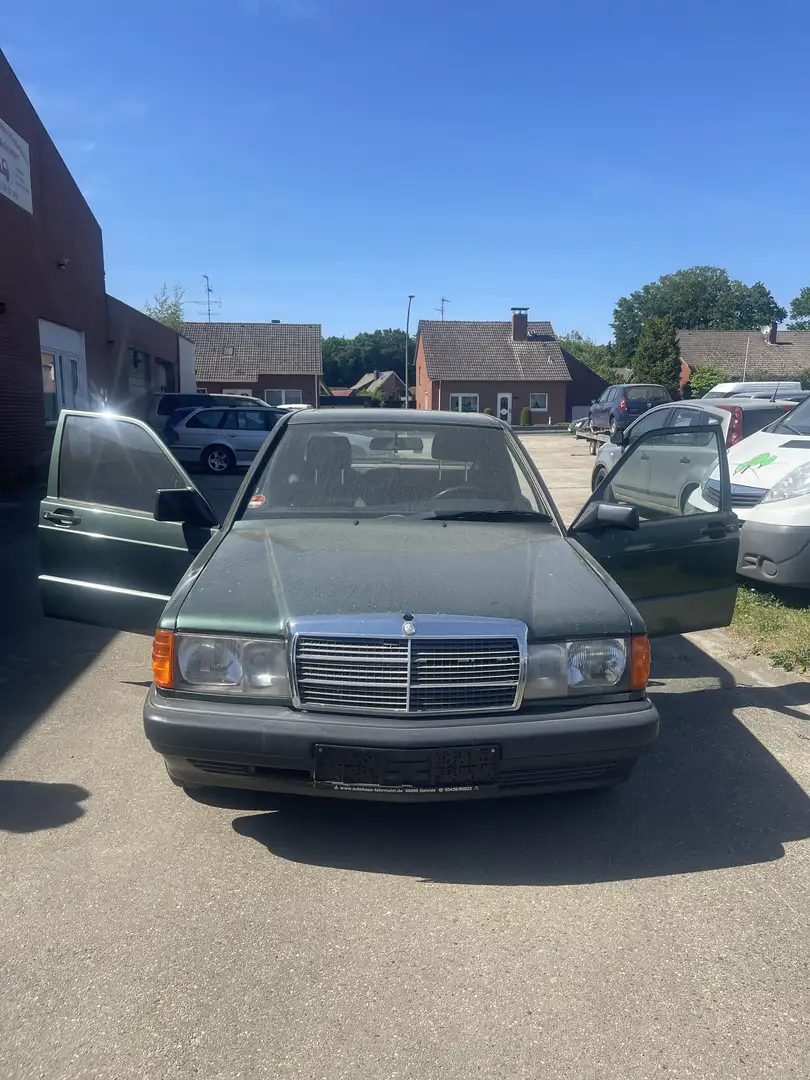 Mercedes-Benz 190 D Vert - 2