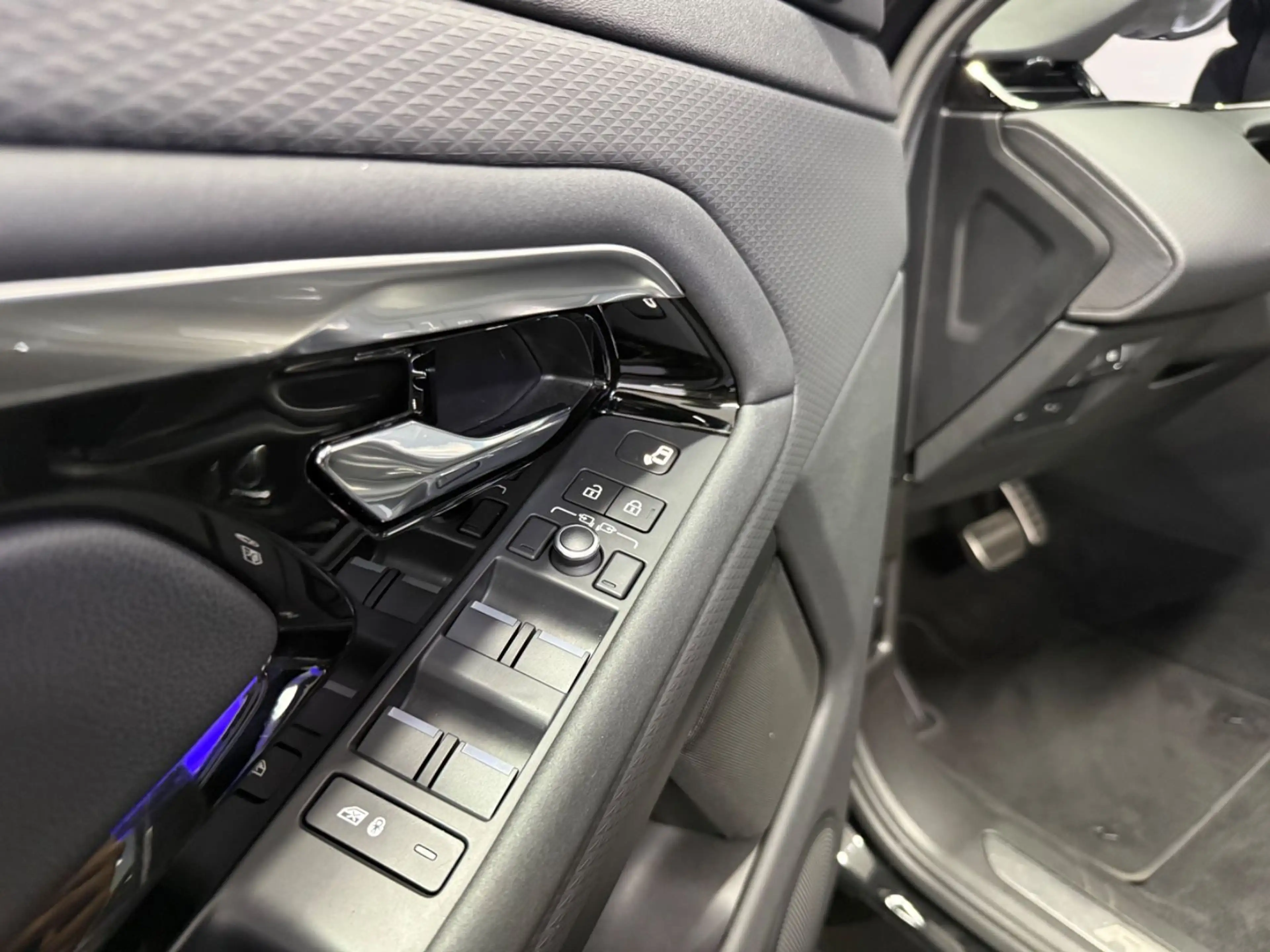 Land Rover Range Rover Evoque R-Dynamic S 360° APP LED — photo 13