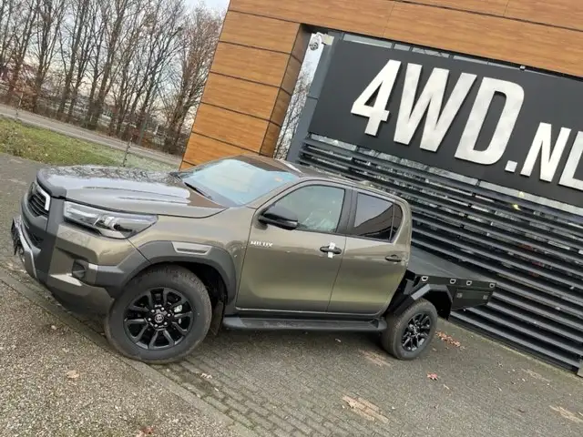 Toyota Hilux 2.8 D-4D AUT 5 PERS DC CUSTOM MULTI CARGO EDITION