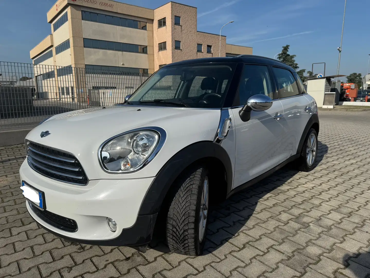 MINI Countryman D Білий - 1