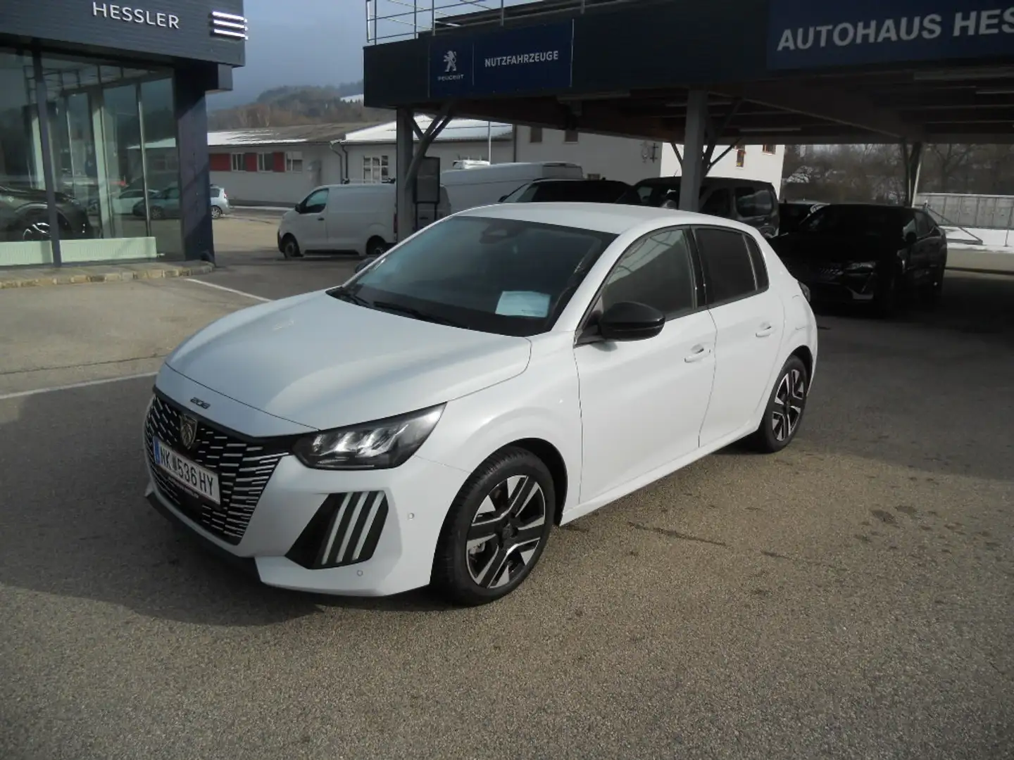 Peugeot 208 PureTech 100 S&S Allure Weiß - 1