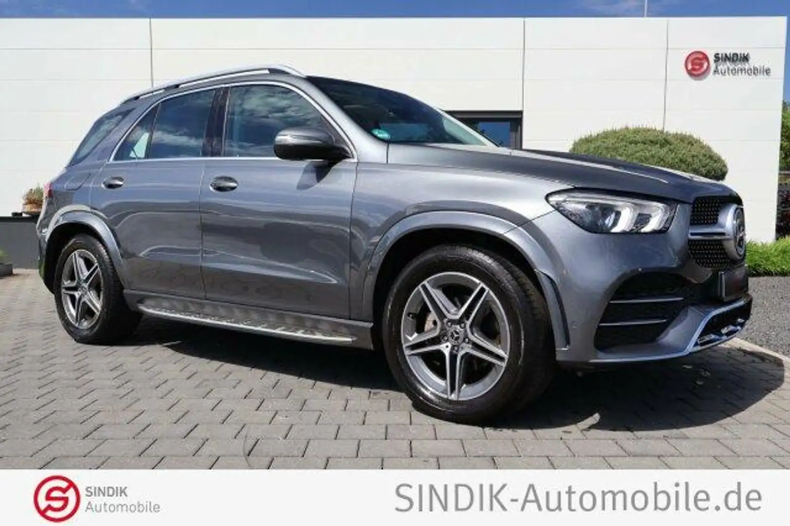 Mercedes-Benz GLE 300 d 4M AMG Line Pano-Airmatic-Distr.-MBUX Grau - 1