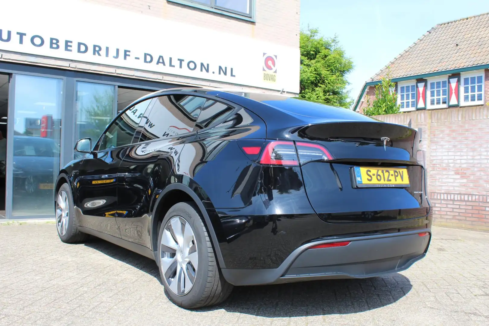 Tesla Model Y Long Range AWD 75 kWh AUTOPILOT/ LEER / PANODAK / Zwart - 2