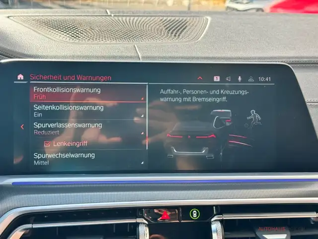 BMW X6 view 22