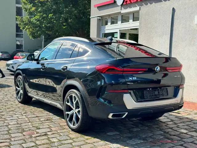 BMW X6 view 7