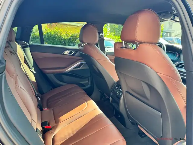 BMW X6 view 13