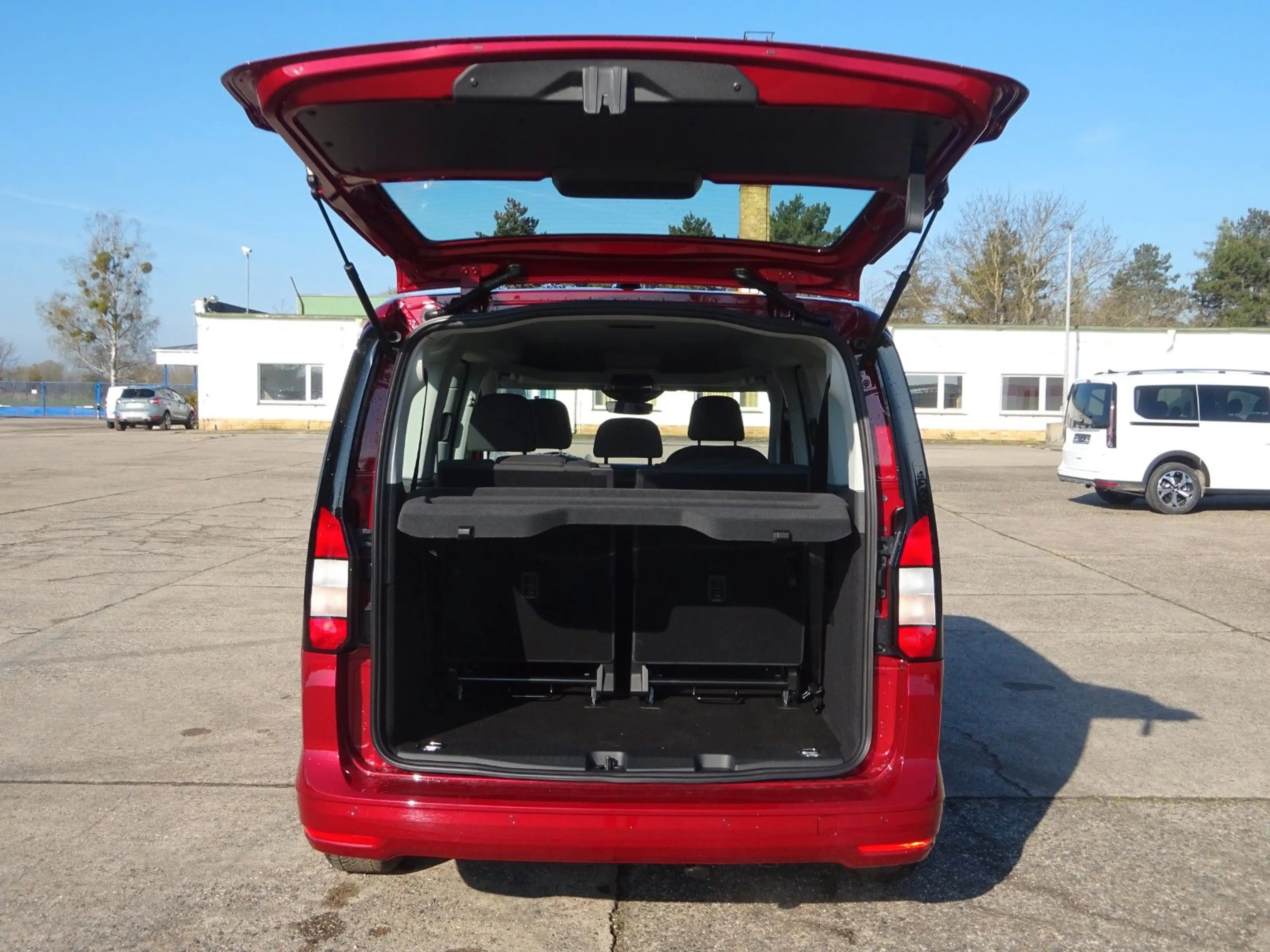 Ford Grand Tourneo Connect Trend Stndhz AHK GRA Navi — photo 6
