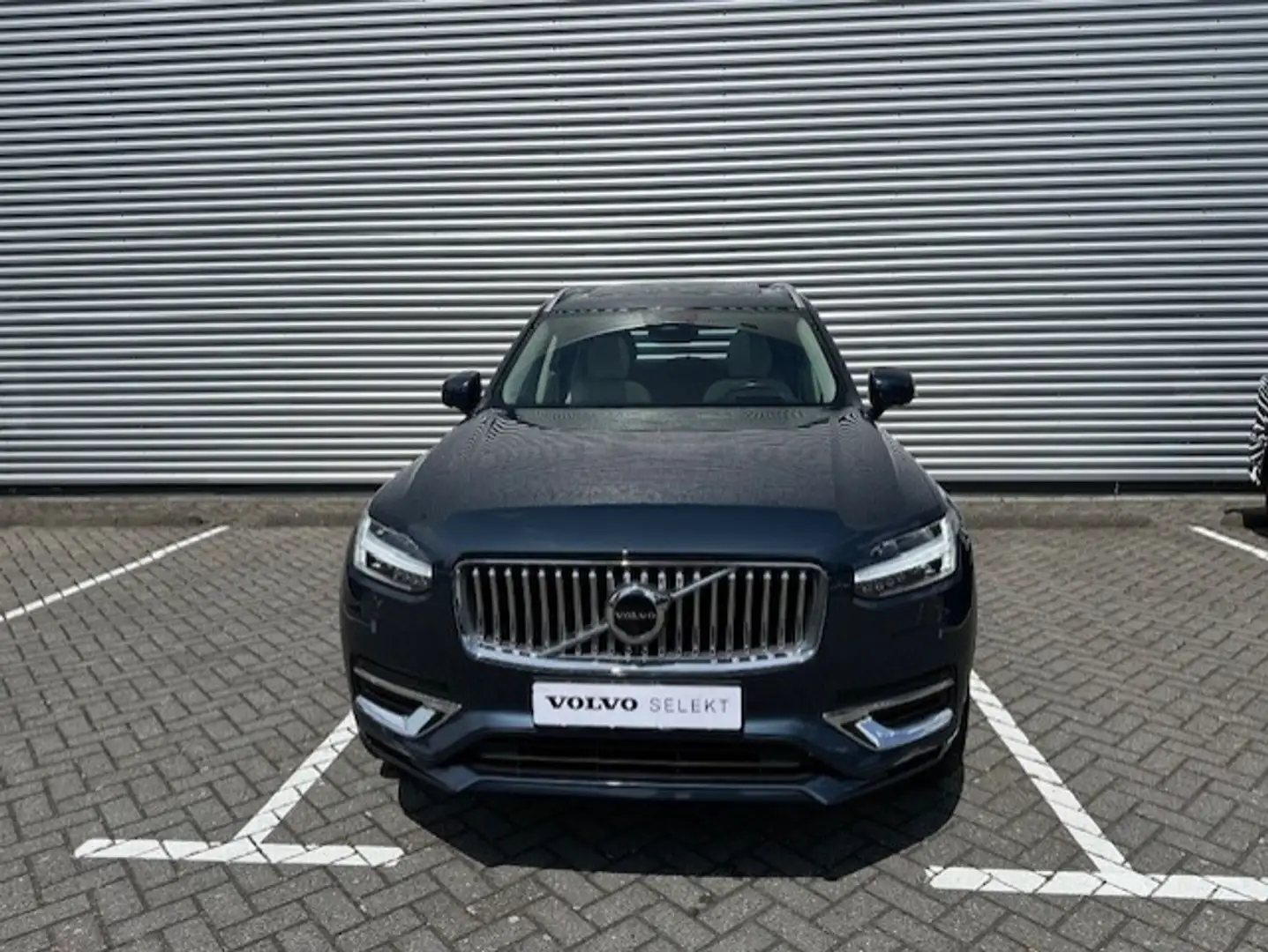 Volvo XC90 T8 AWD Ultimate Bright | Luchtvering | Panoramadak Blauw - 2