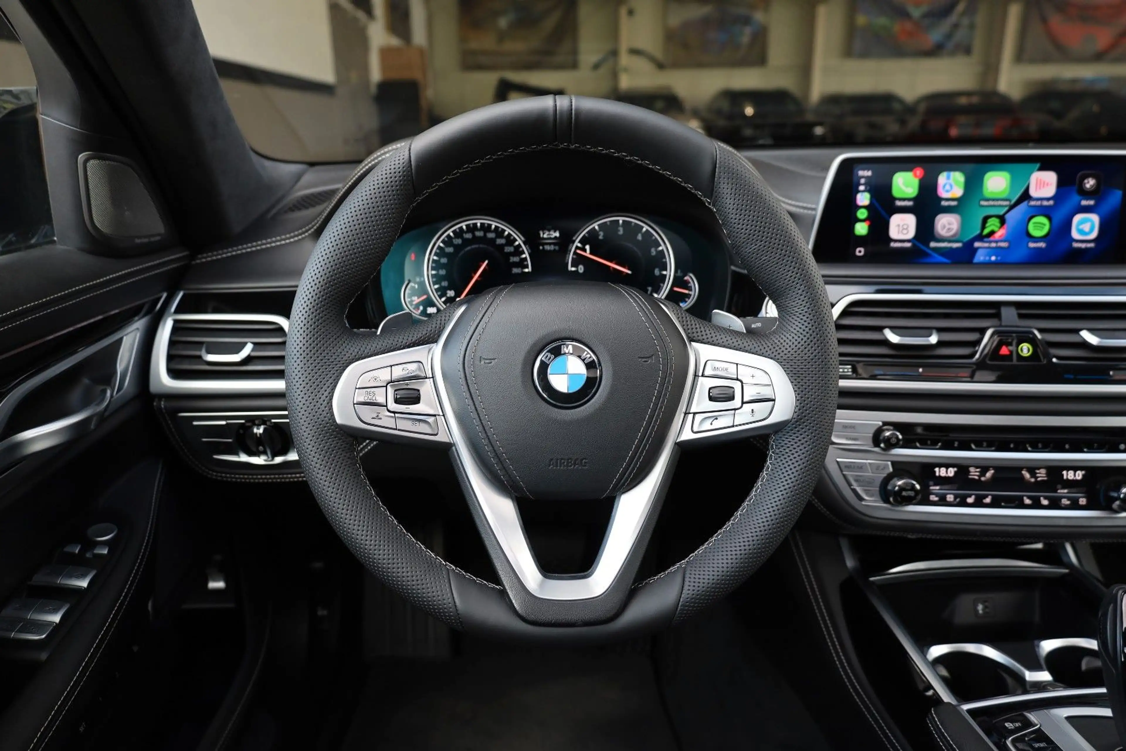 BMW 750 Li xDrive/360*/HUD/MASSAGE/4xSHZ/HK/ACC/R21 — photo 11