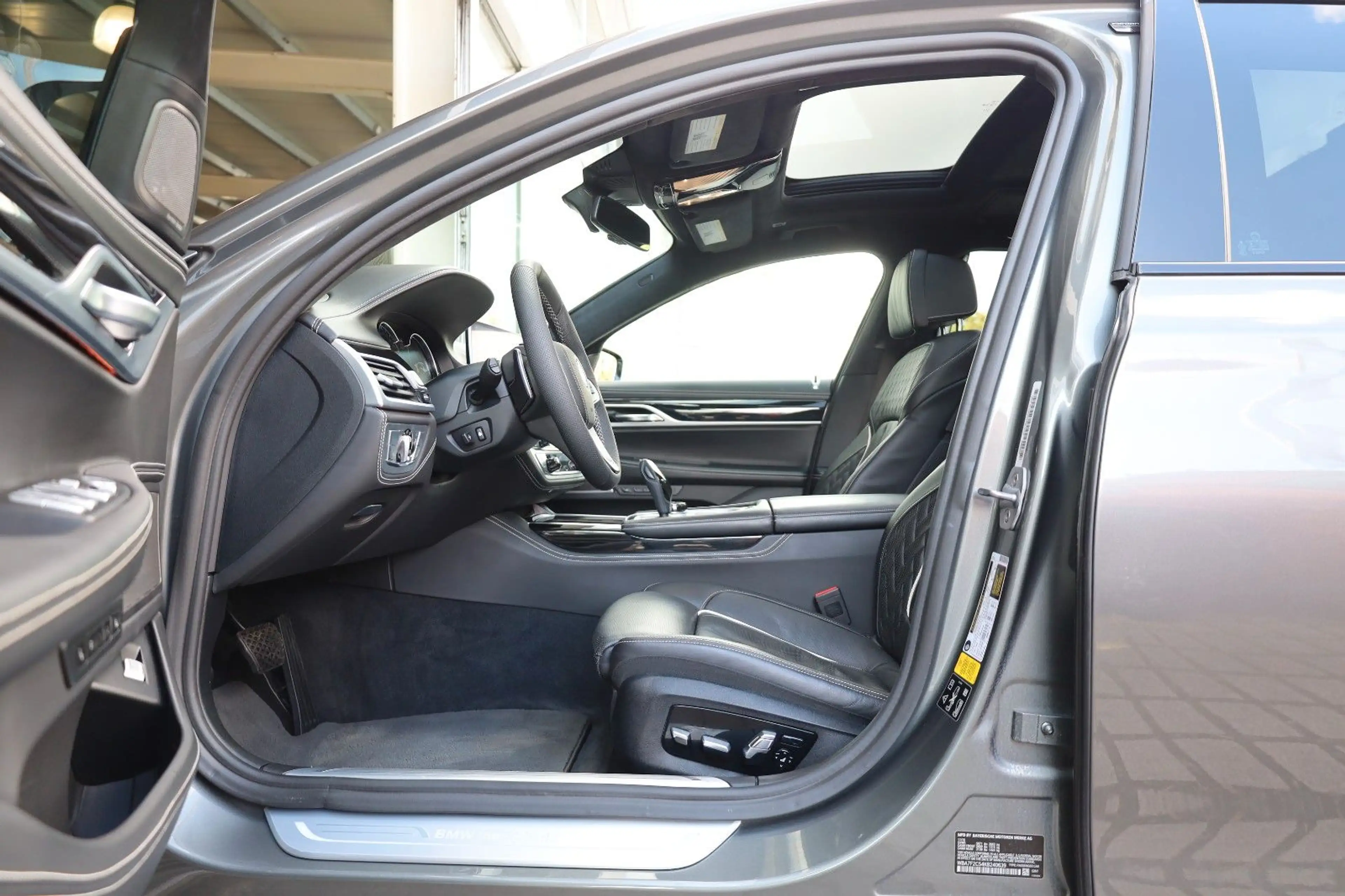 BMW 750 Li xDrive/360*/HUD/MASSAGE/4xSHZ/HK/ACC/R21 — photo 8