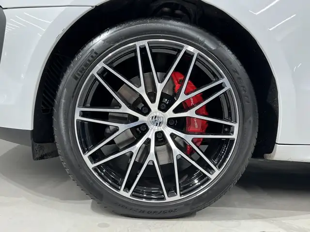 Porsche Macan view 15