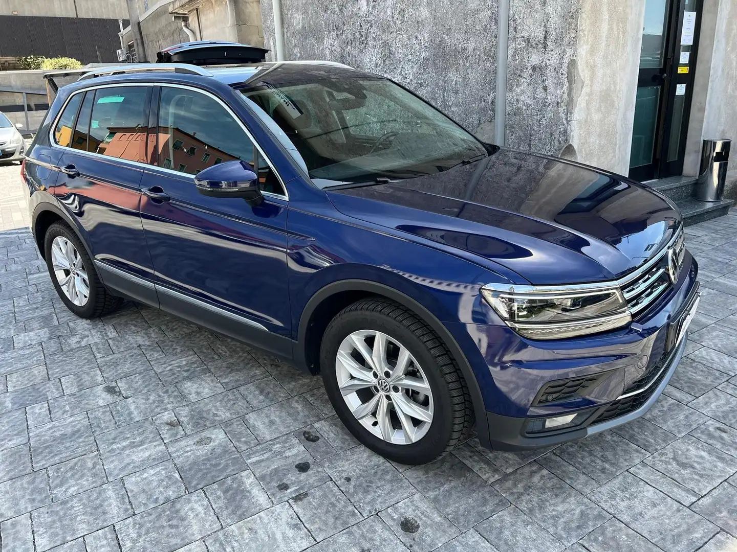 Volkswagen Tiguan Tiguan 2.0 tdi Advanced 150cv dsg Noir - 2